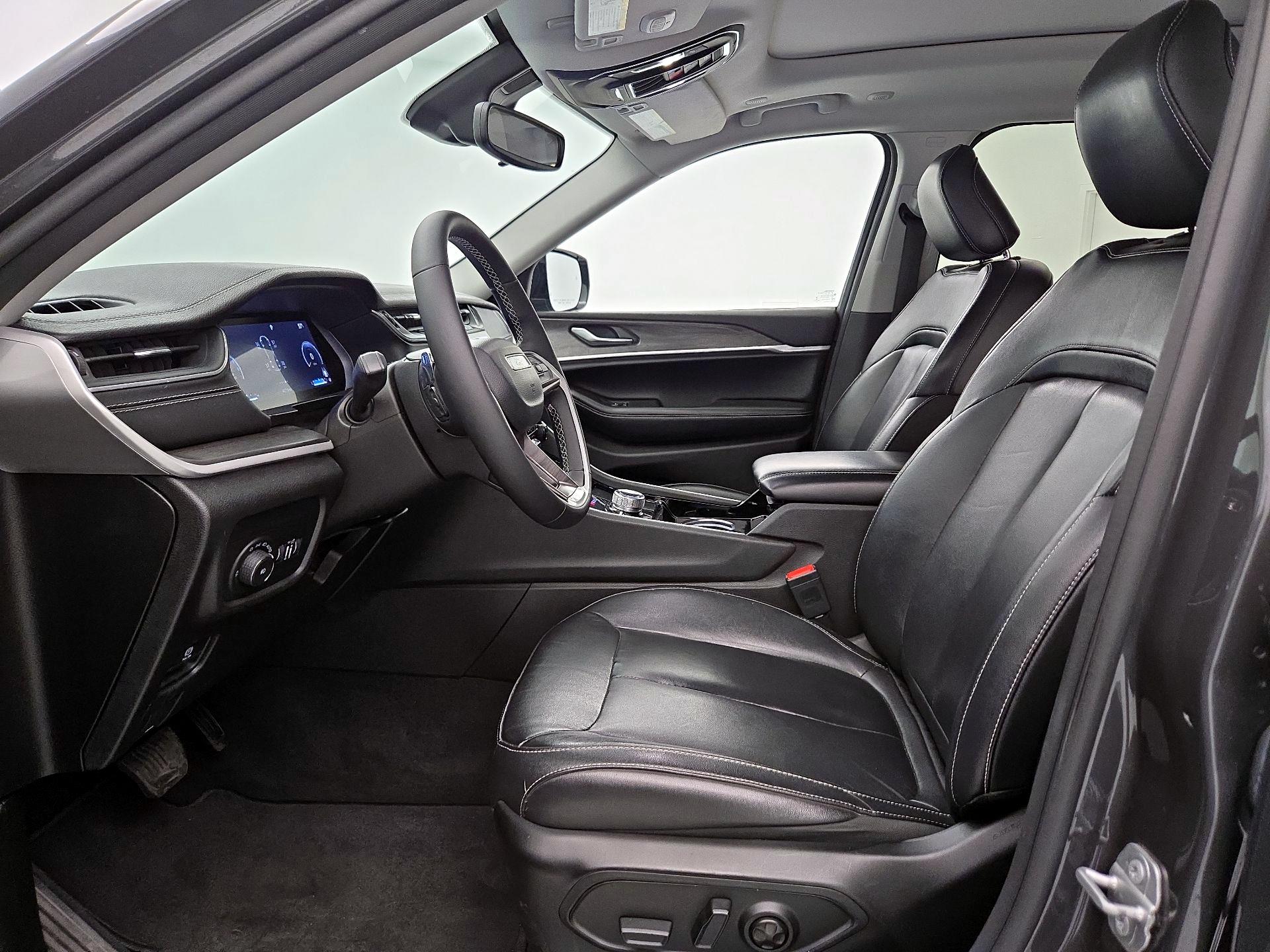 Thumbnail: 2022 Jeep Grand Cherokee L - 11