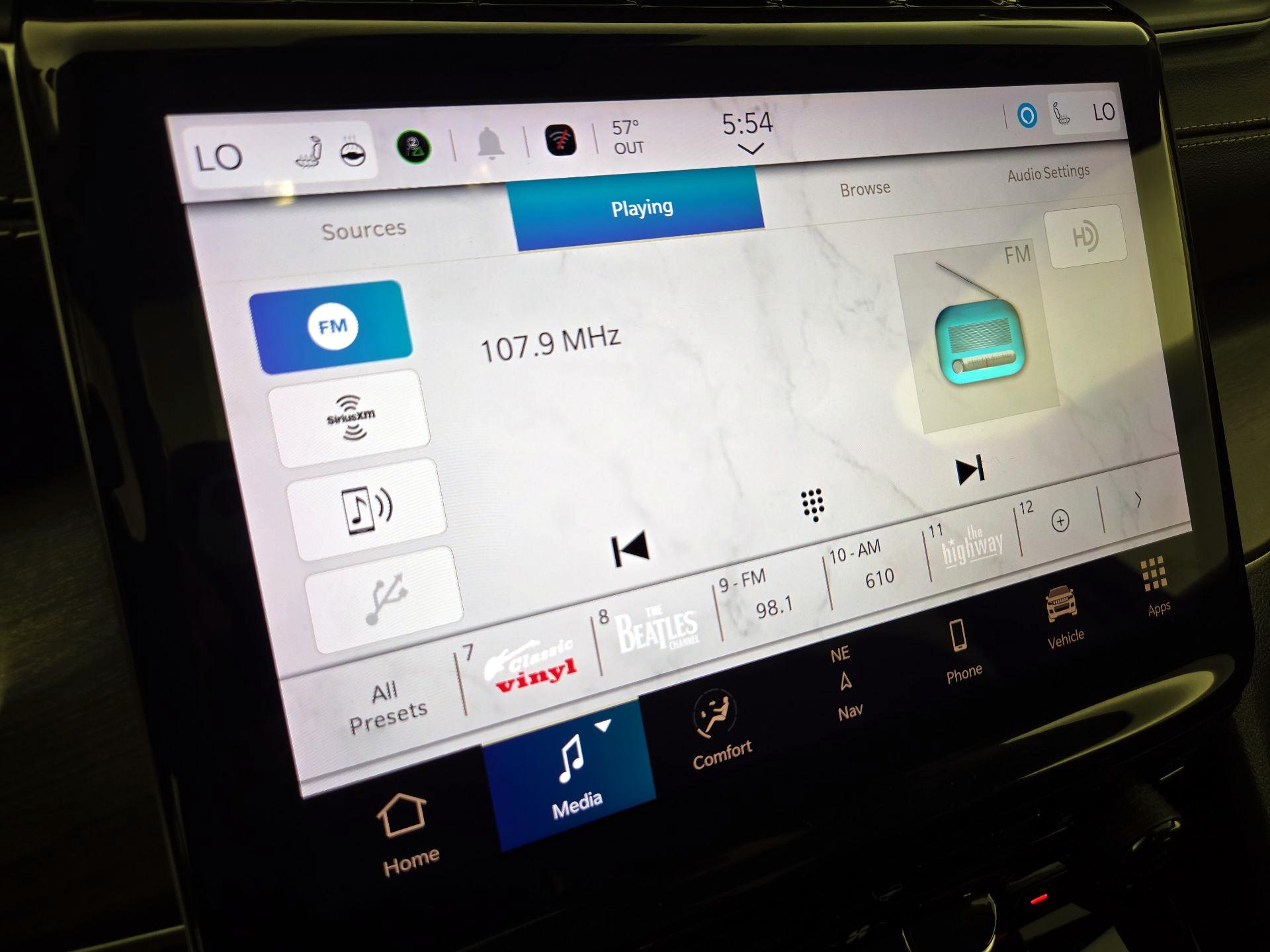 Thumbnail: 2022 Jeep Grand Cherokee L - 16