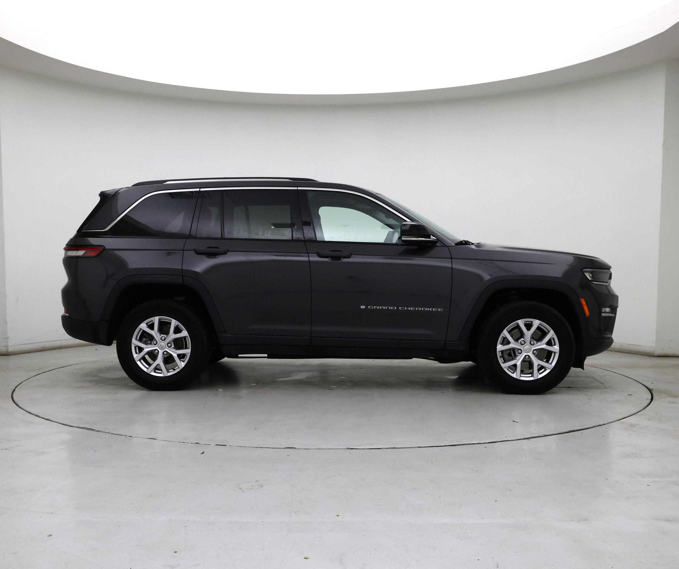 Thumbnail: 2022 Jeep Grand Cherokee - 7
