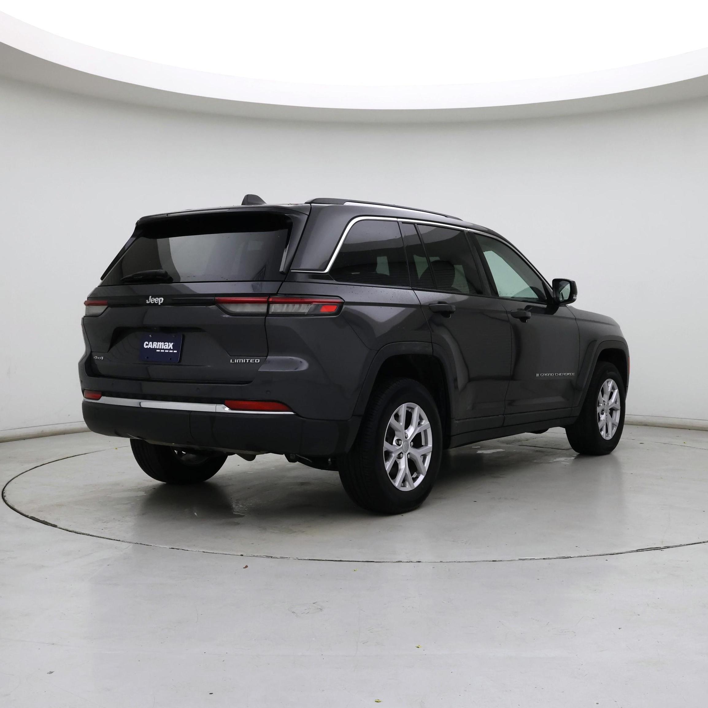 Thumbnail: 2022 Jeep Grand Cherokee - 8