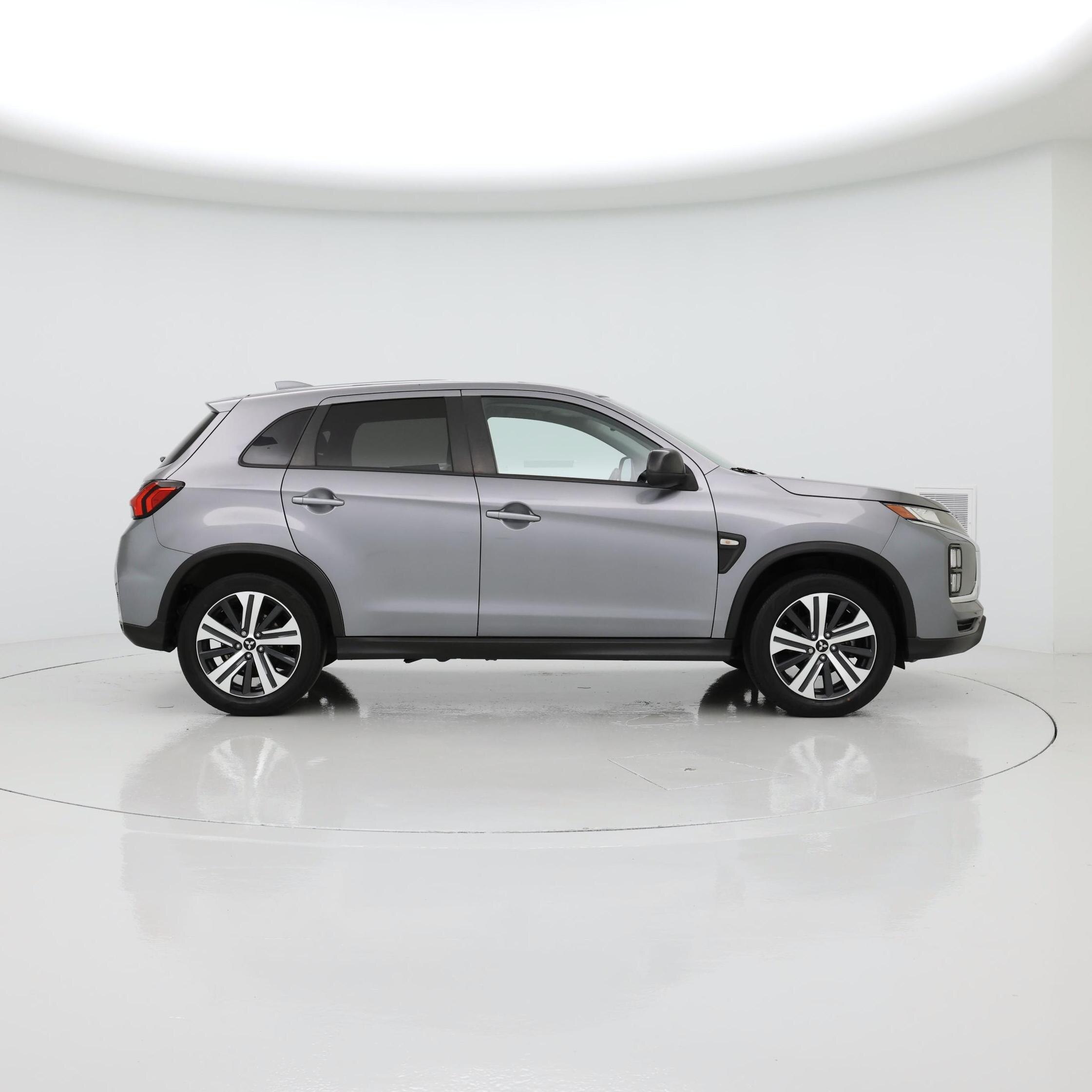 Thumbnail: 2021 Mitsubishi Outlander Sport - 7