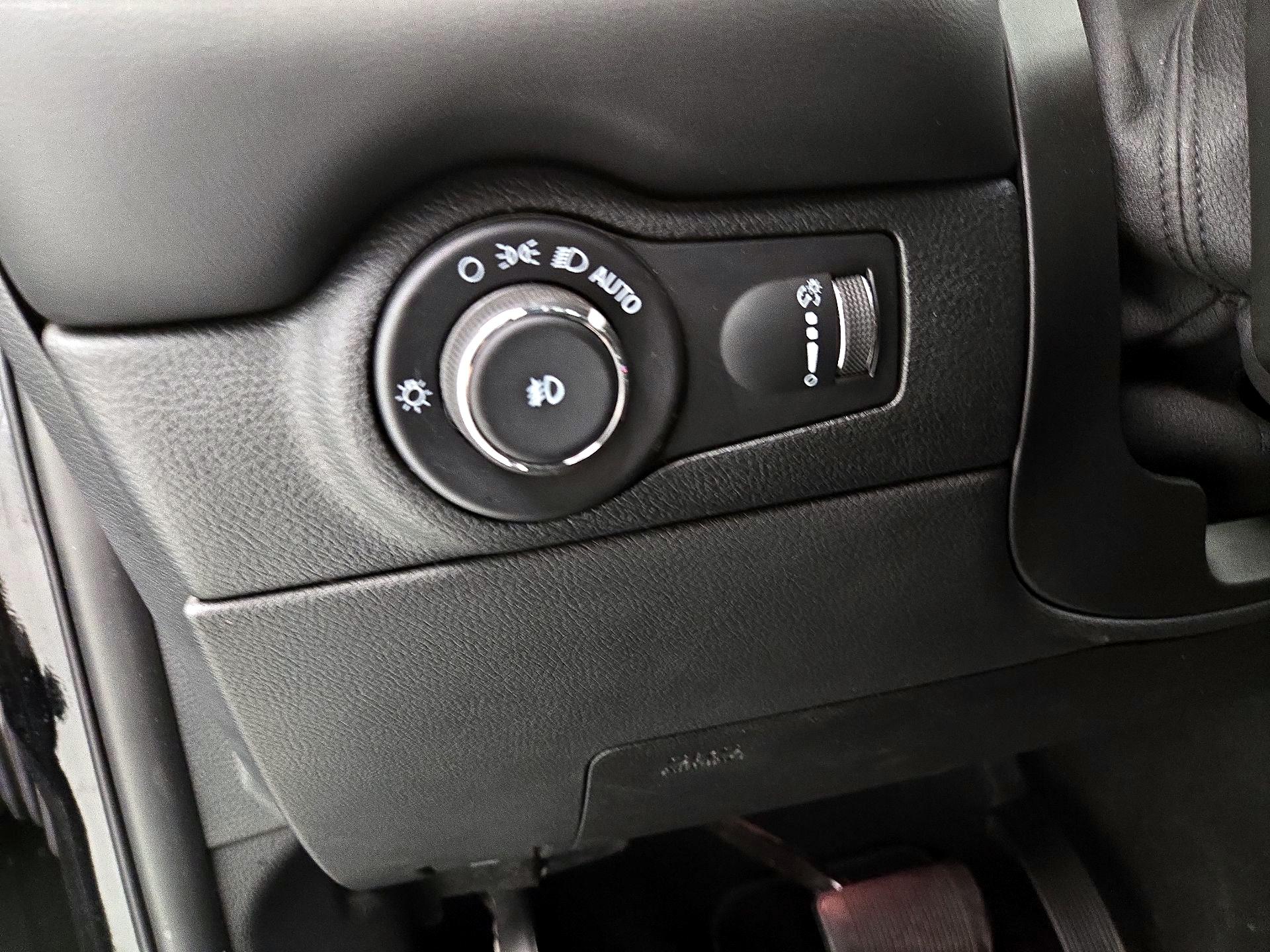 Thumbnail: 2023 Dodge Durango - 13