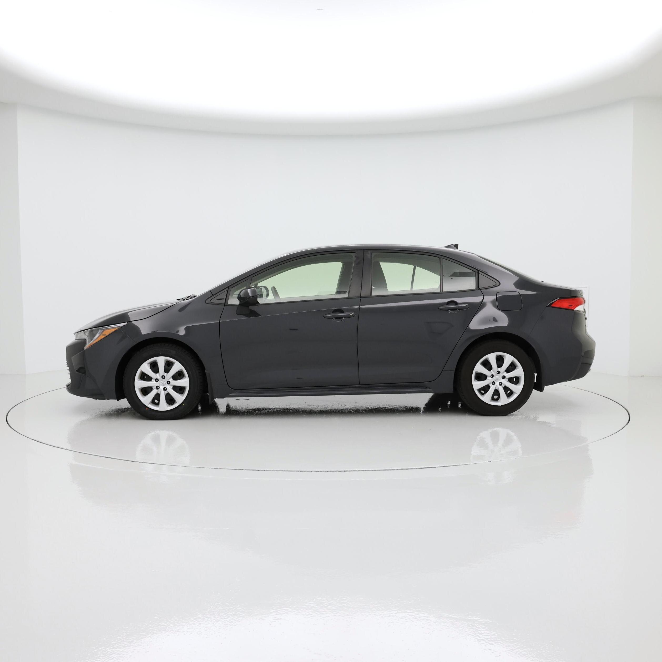 Thumbnail: 2023 Toyota Corolla - 3