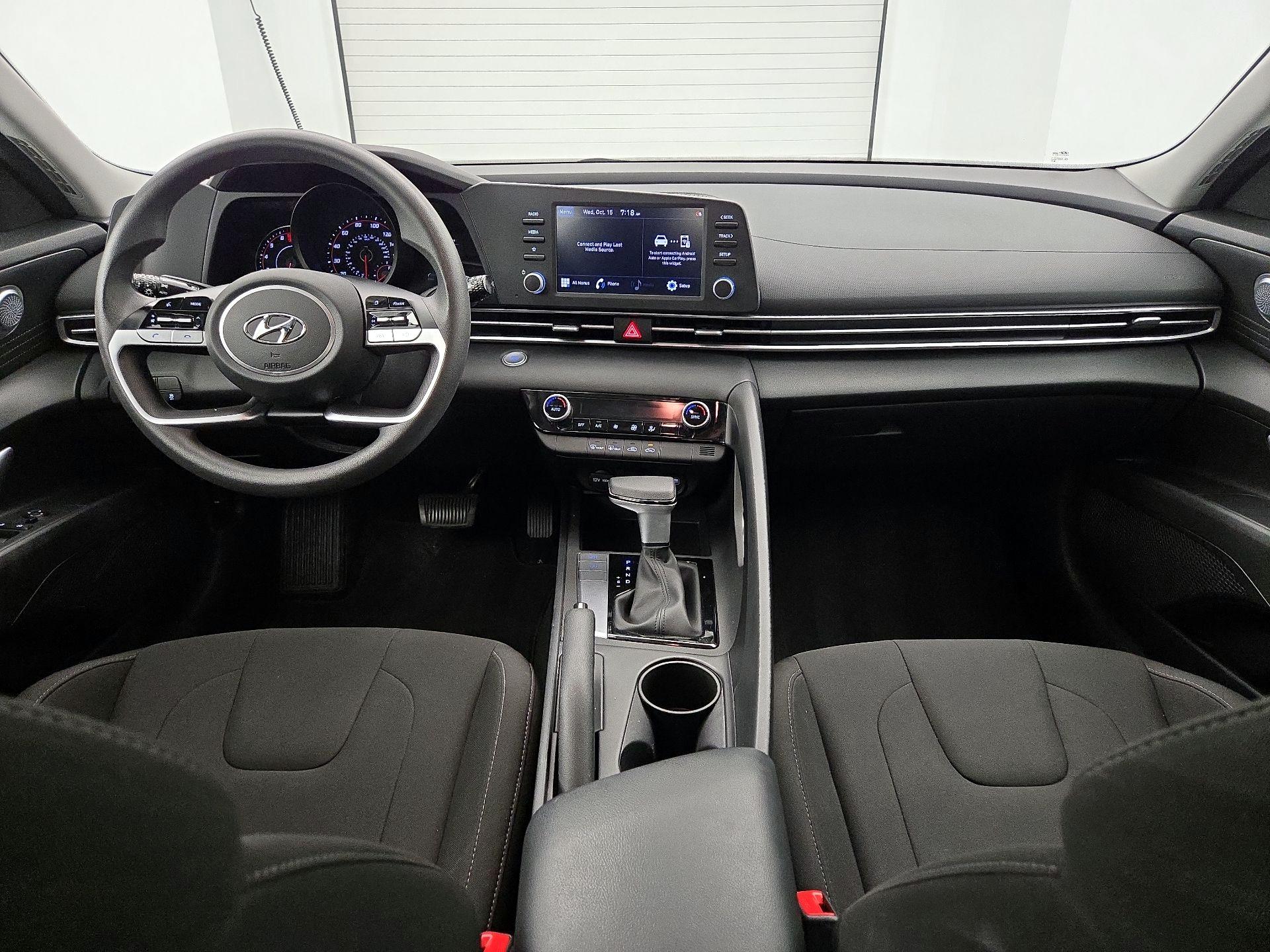 Thumbnail: 2022 Hyundai Elantra - 9