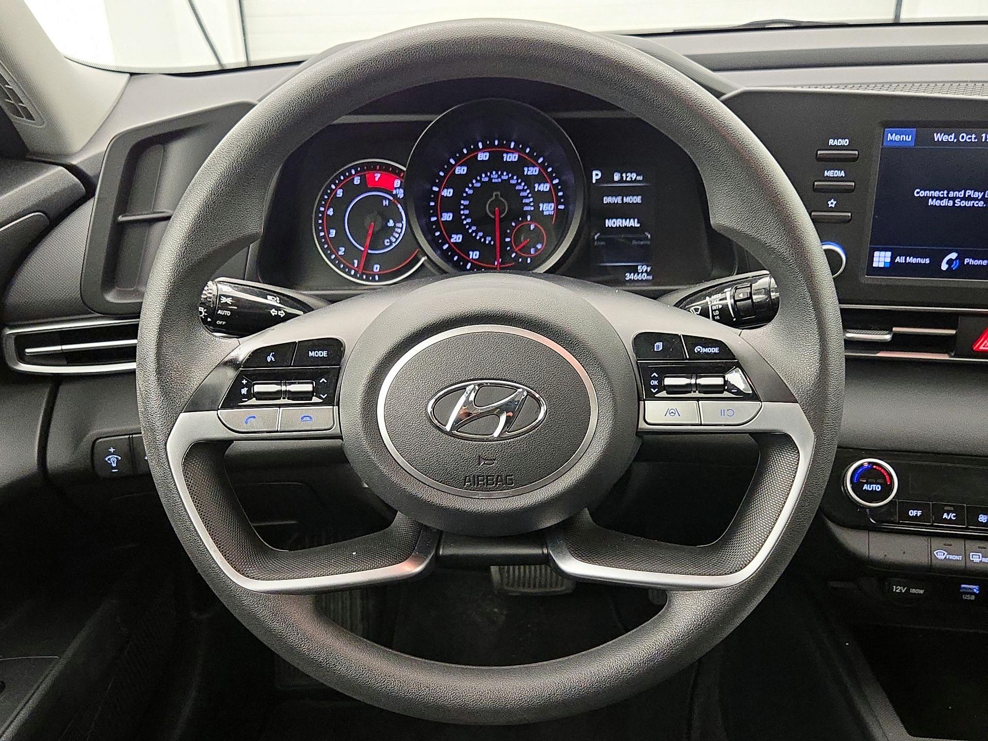 Thumbnail: 2022 Hyundai Elantra - 10