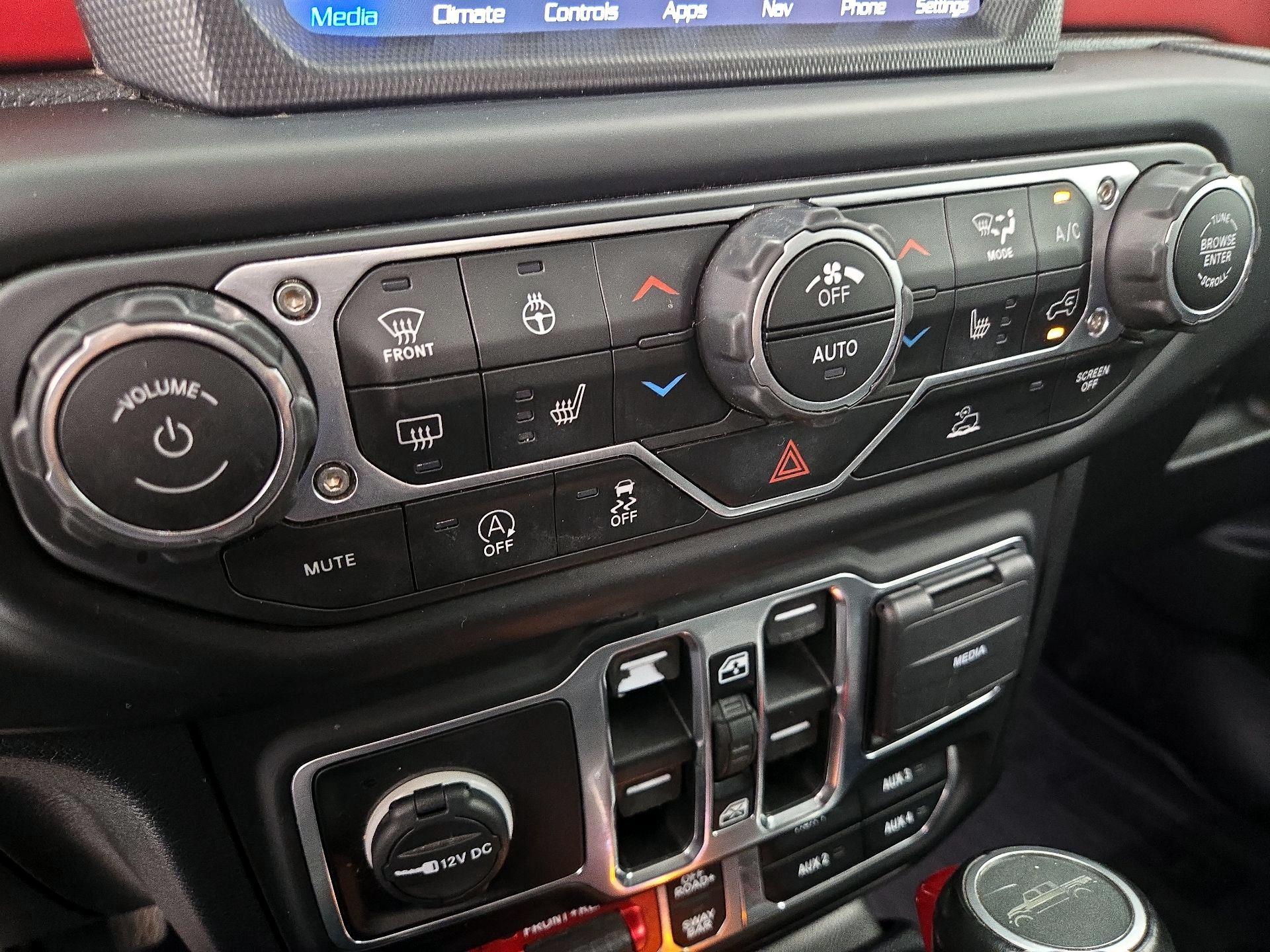 Thumbnail: 2021 Jeep Gladiator - 17