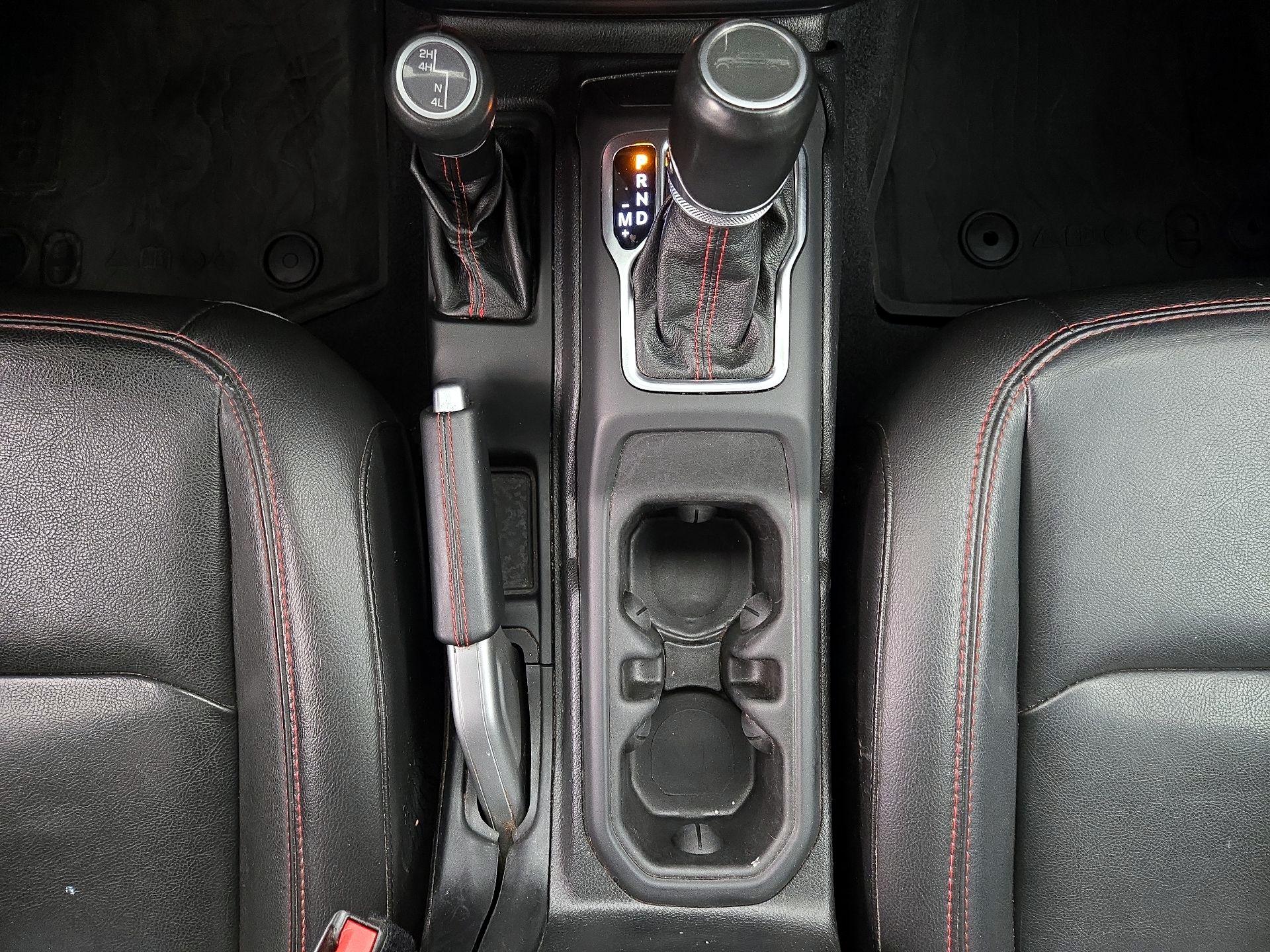 Thumbnail: 2021 Jeep Gladiator - 18