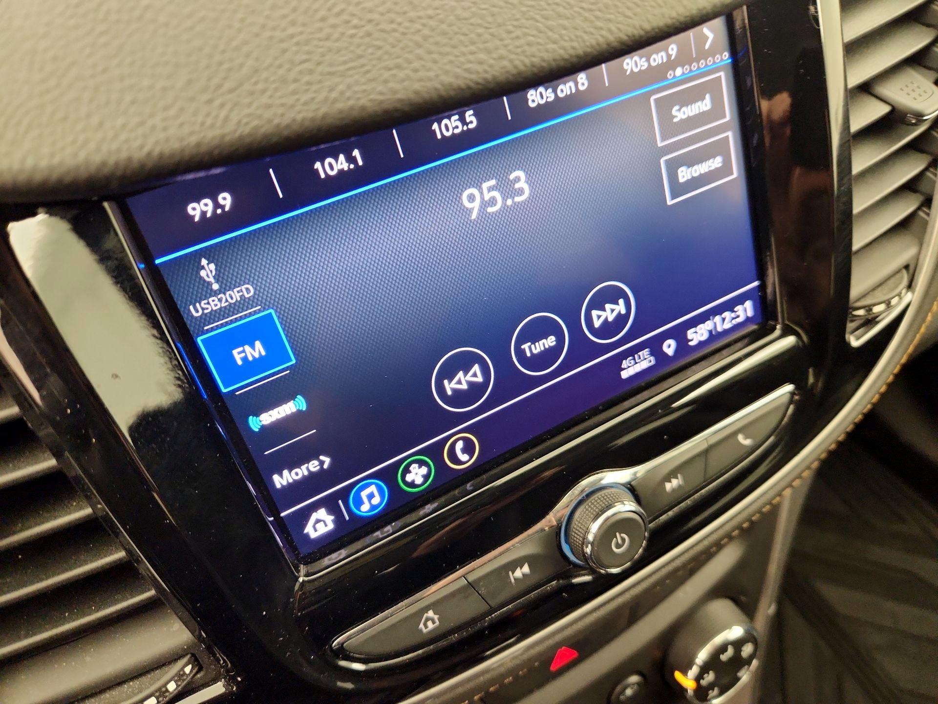 Thumbnail: 2020 Chevrolet Trax - 15