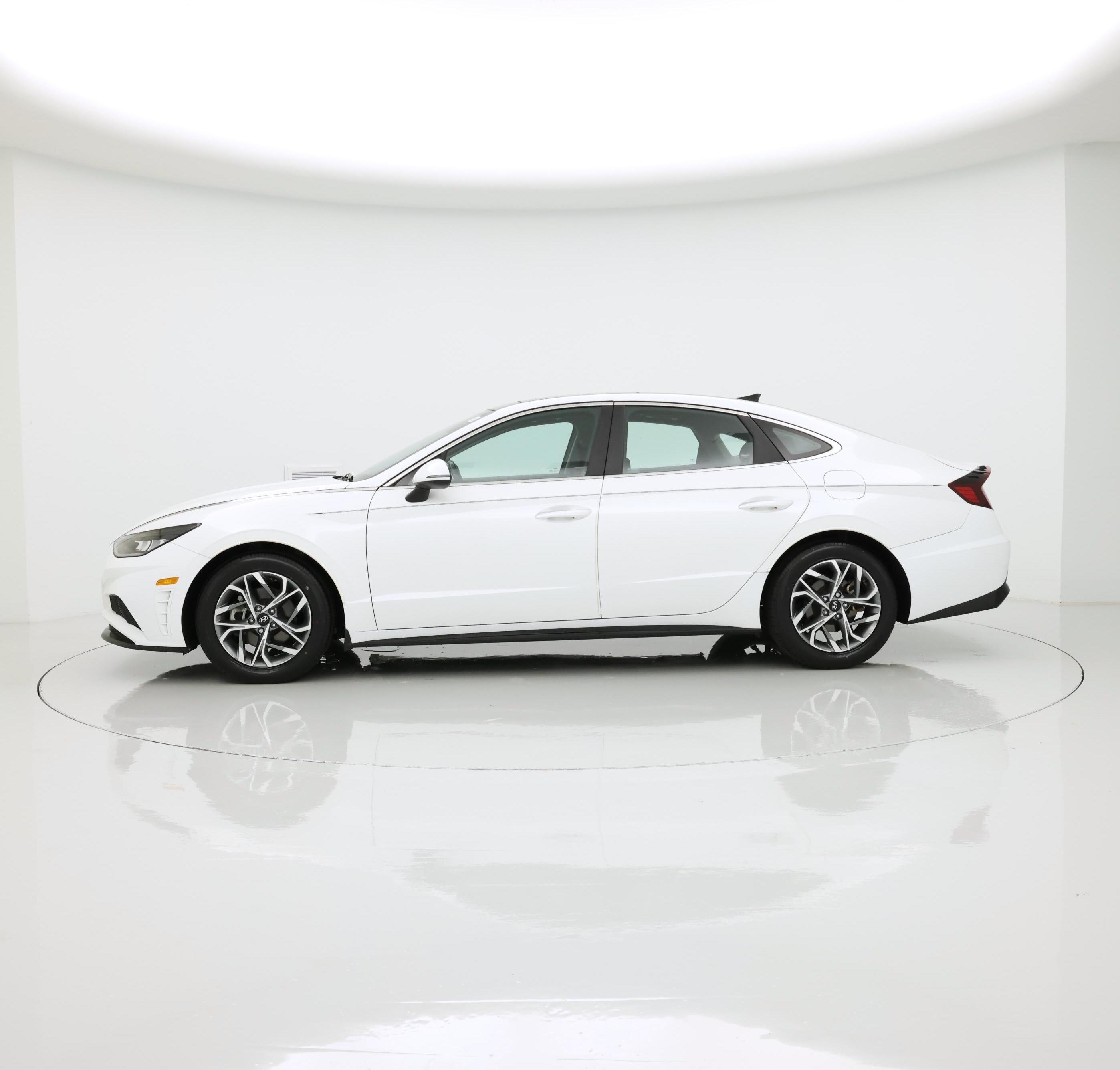 Thumbnail: 2022 Hyundai Sonata - 3