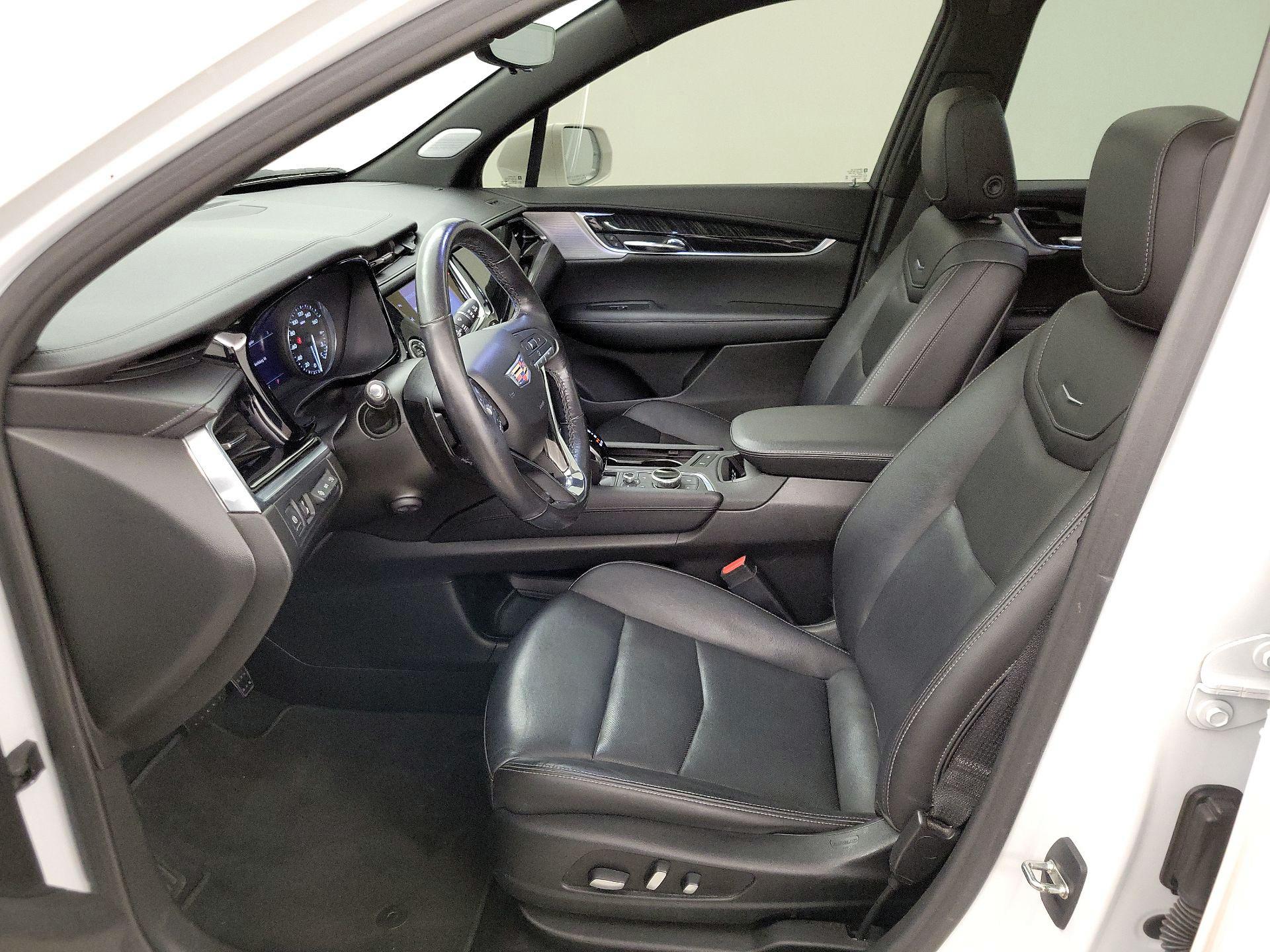 Thumbnail: 2020 Cadillac XT6 - 11