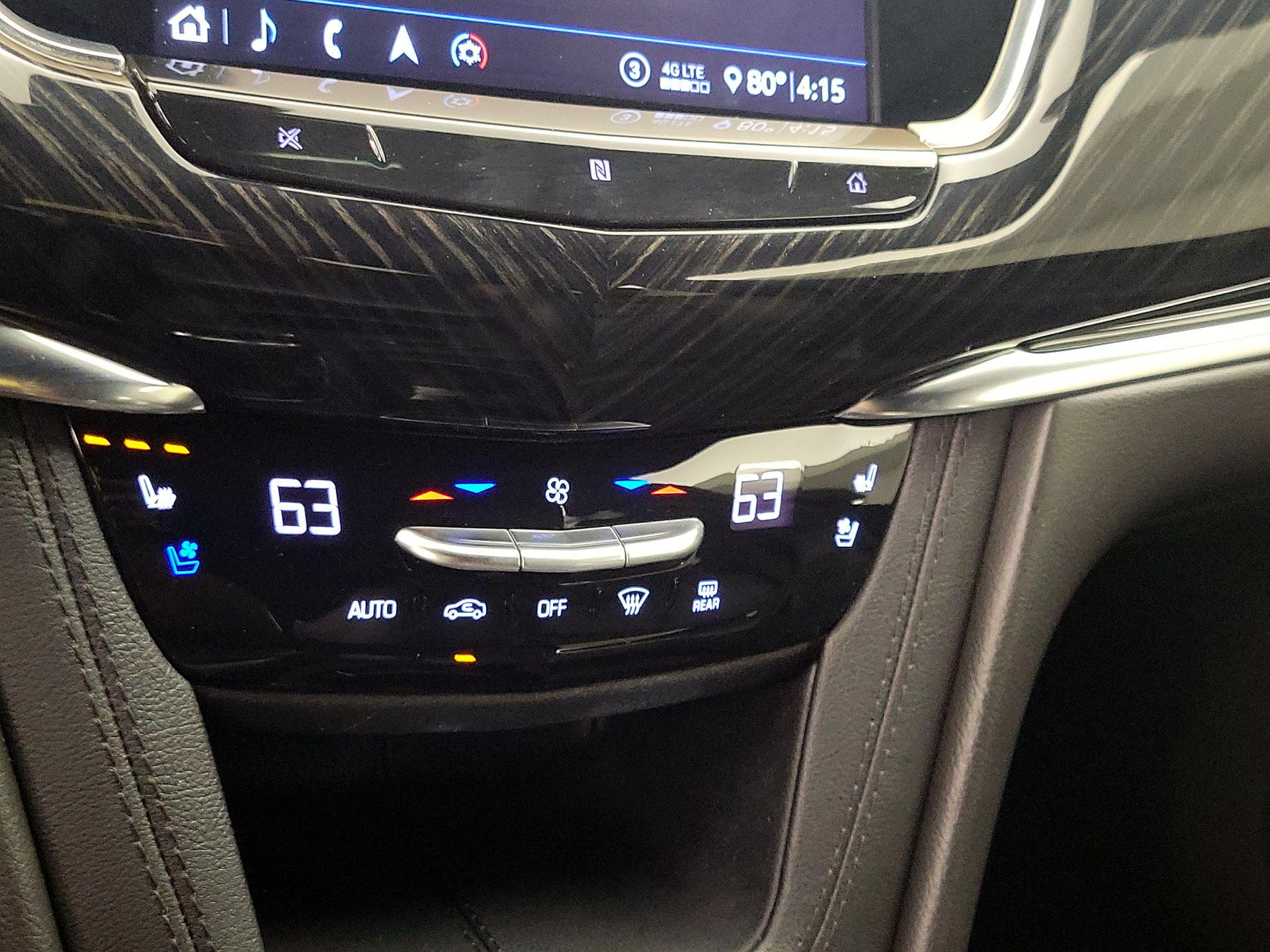 Thumbnail: 2020 Cadillac XT6 - 16