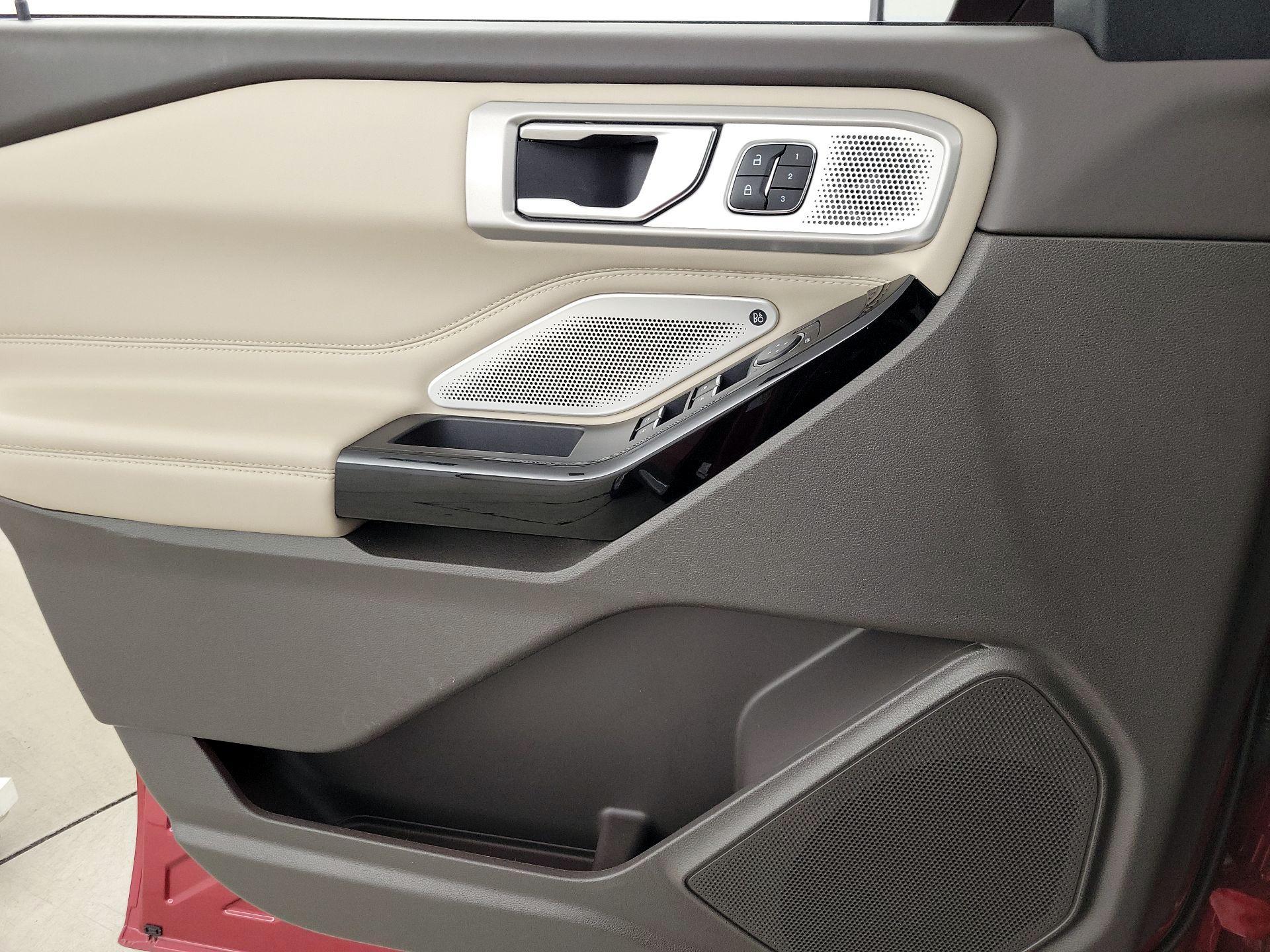 Thumbnail: 2022 Ford Explorer - 12