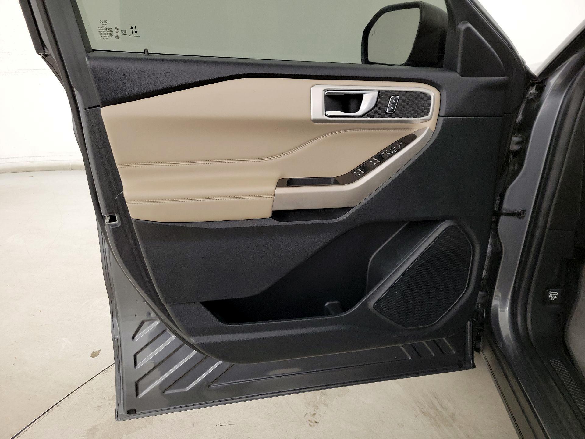 Thumbnail: 2022 Ford Explorer - 12