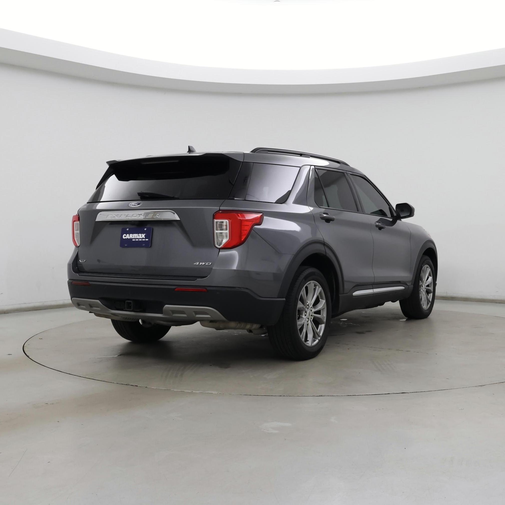 Thumbnail: 2022 Ford Explorer - 8