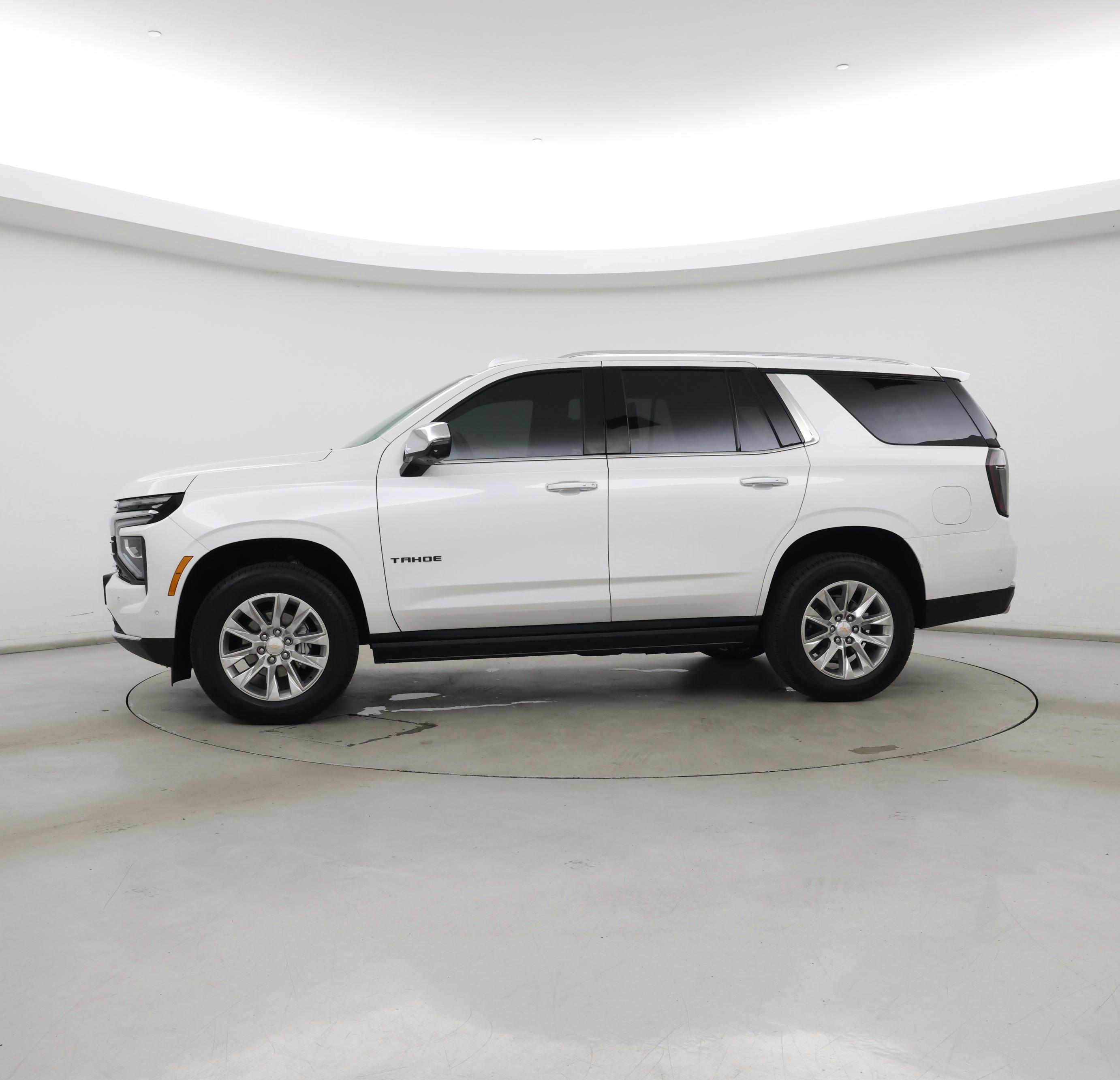 Thumbnail: 2025 Chevrolet Tahoe - 3