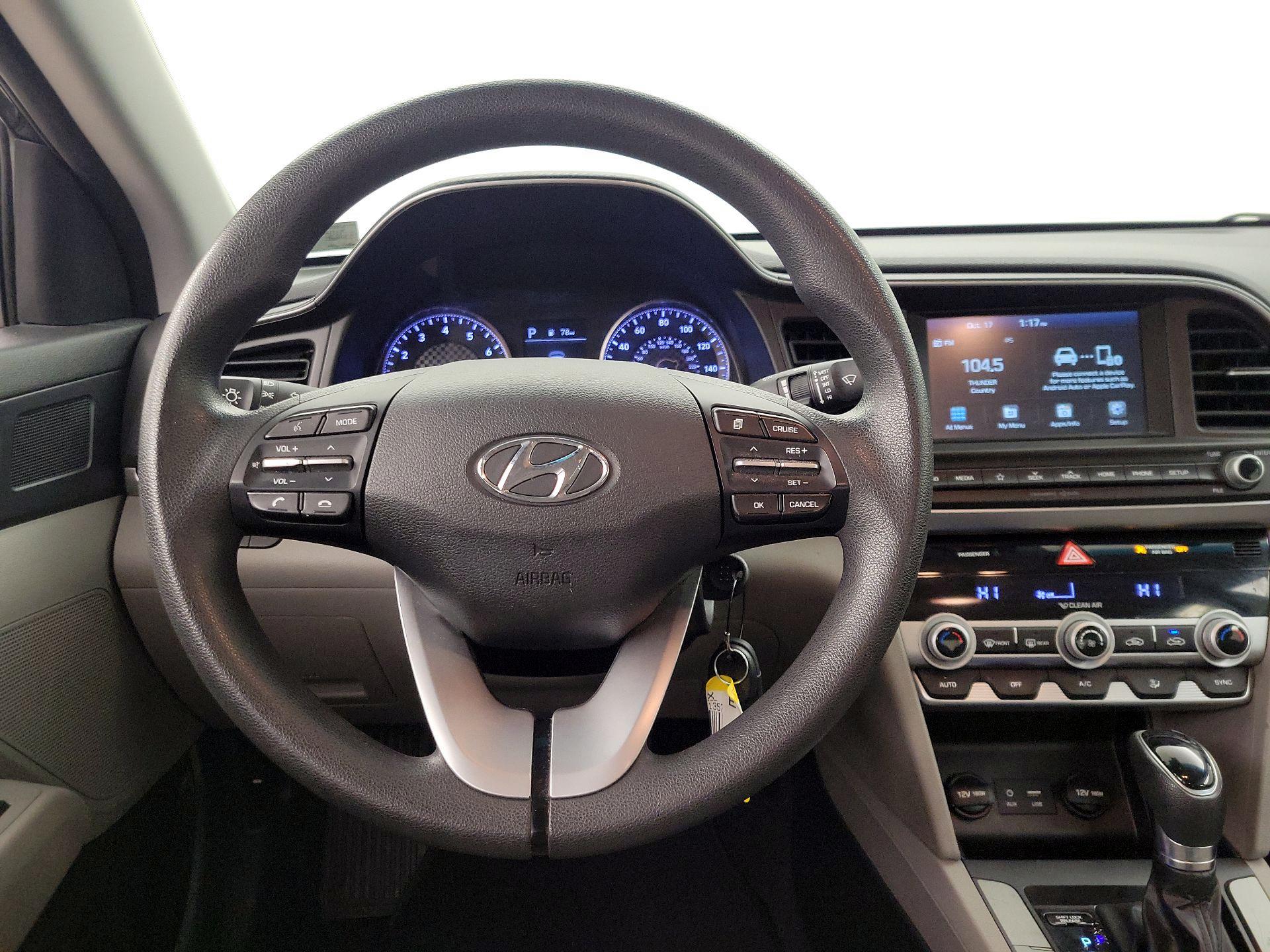 Thumbnail: 2020 Hyundai Elantra - 10