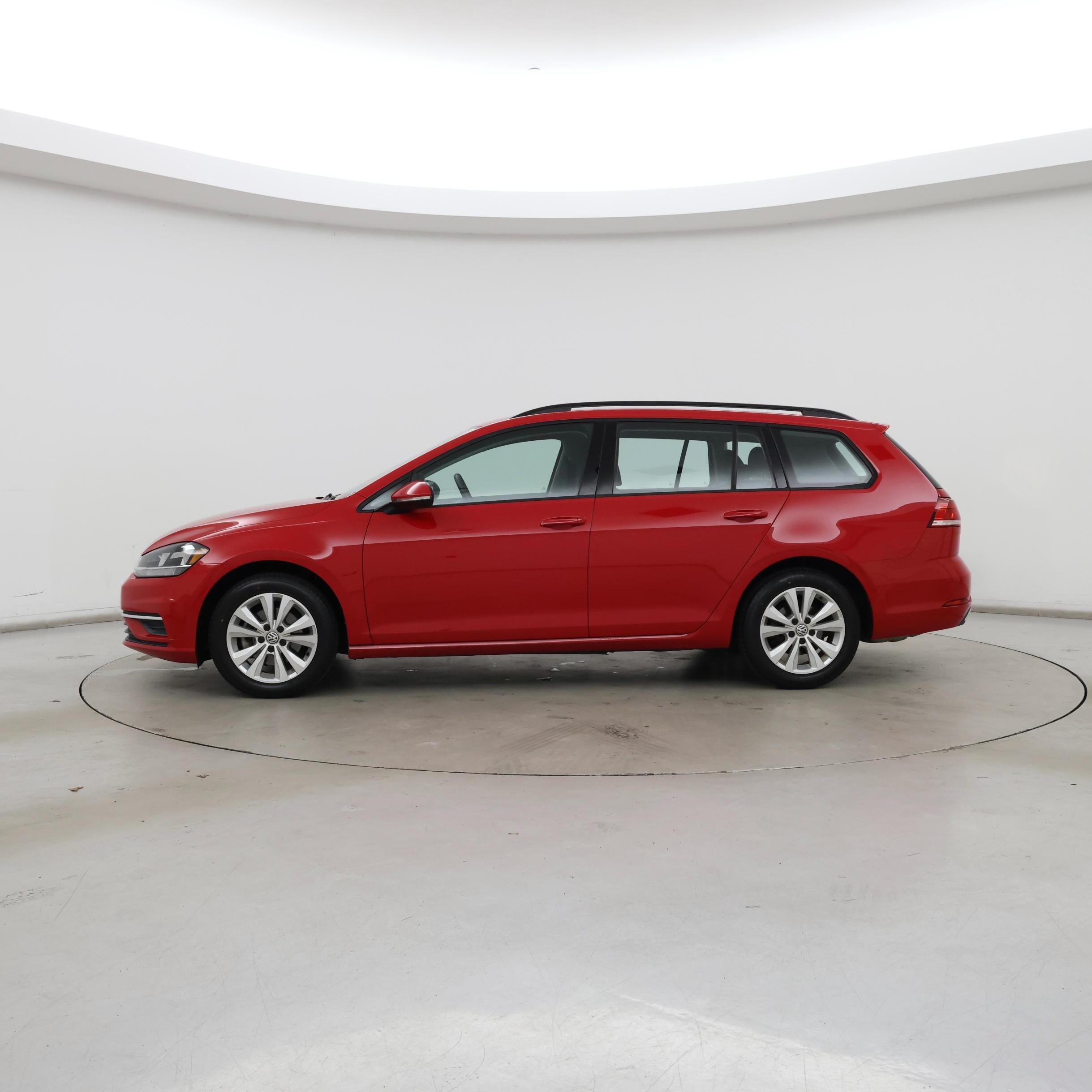 Thumbnail: 2018 Volkswagen Golf - 3