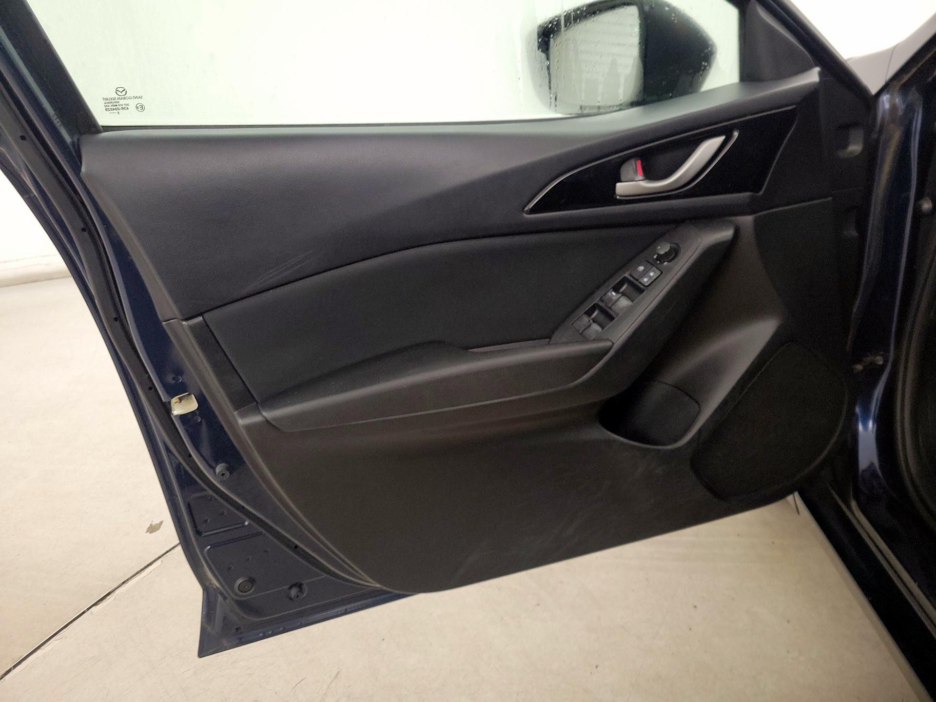 Thumbnail: 2015 Mazda Mazda3 - 12
