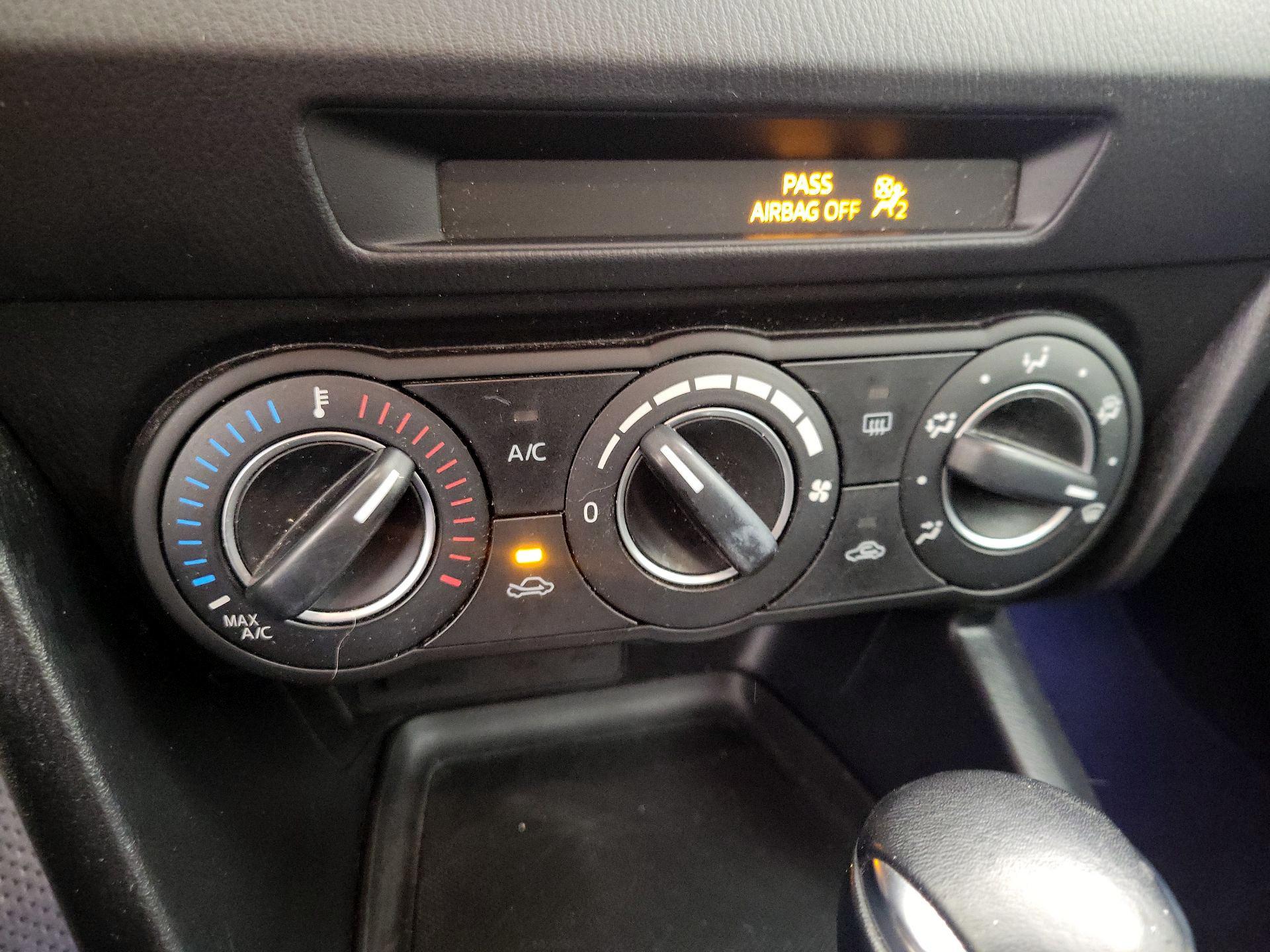 Thumbnail: 2015 Mazda Mazda3 - 16