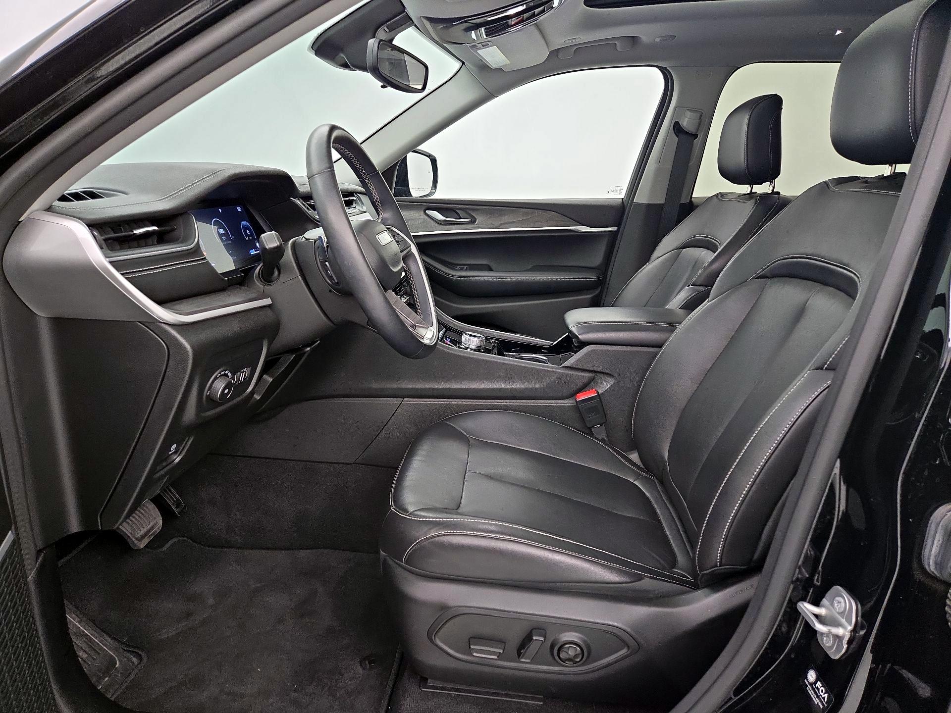 Thumbnail: 2022 Jeep Grand Cherokee L - 11