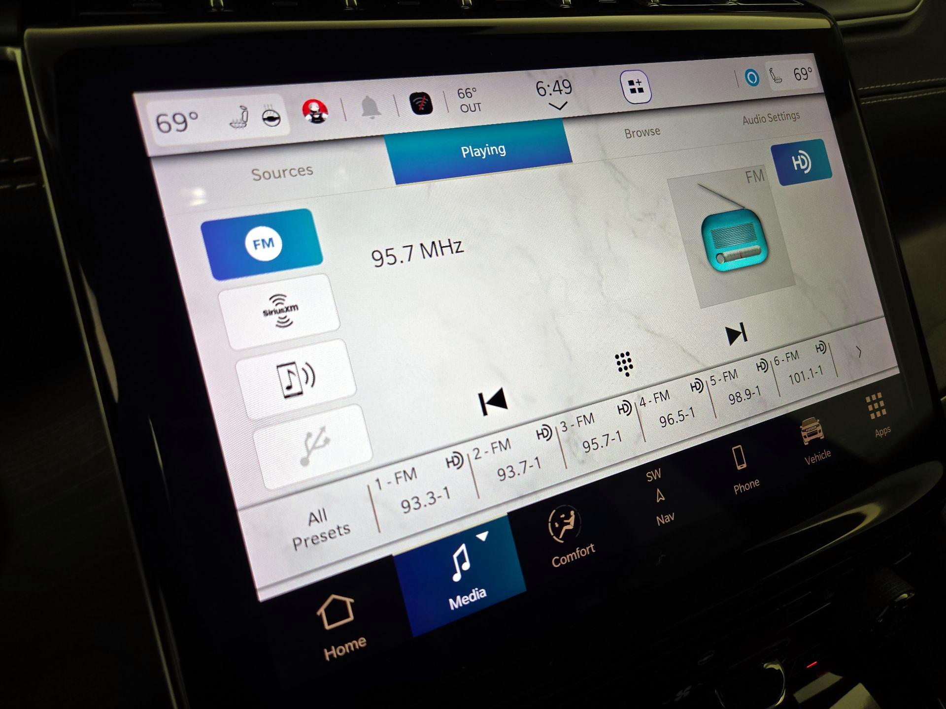 Thumbnail: 2022 Jeep Grand Cherokee L - 16