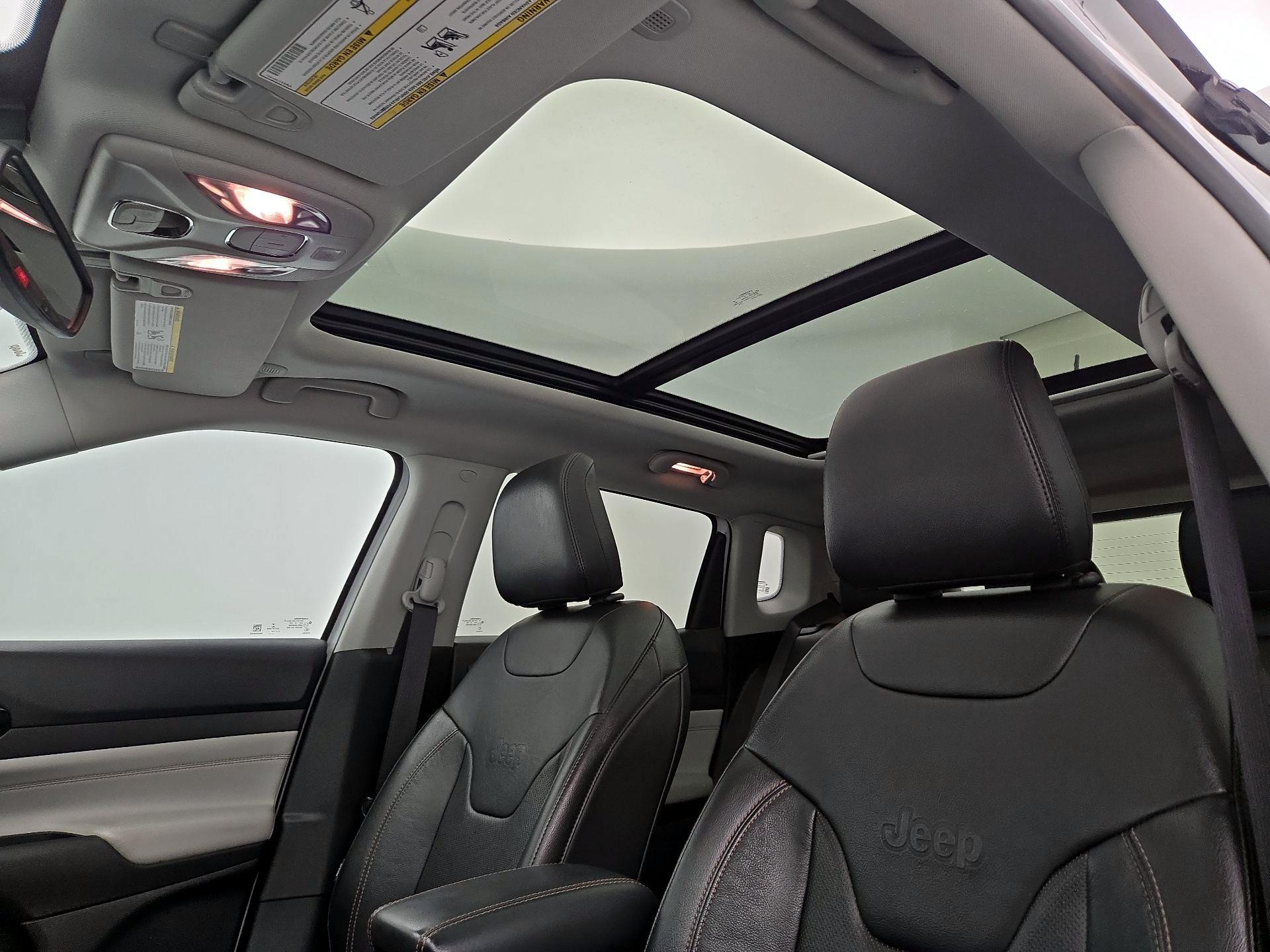 Thumbnail: 2022 Jeep Compass - 20