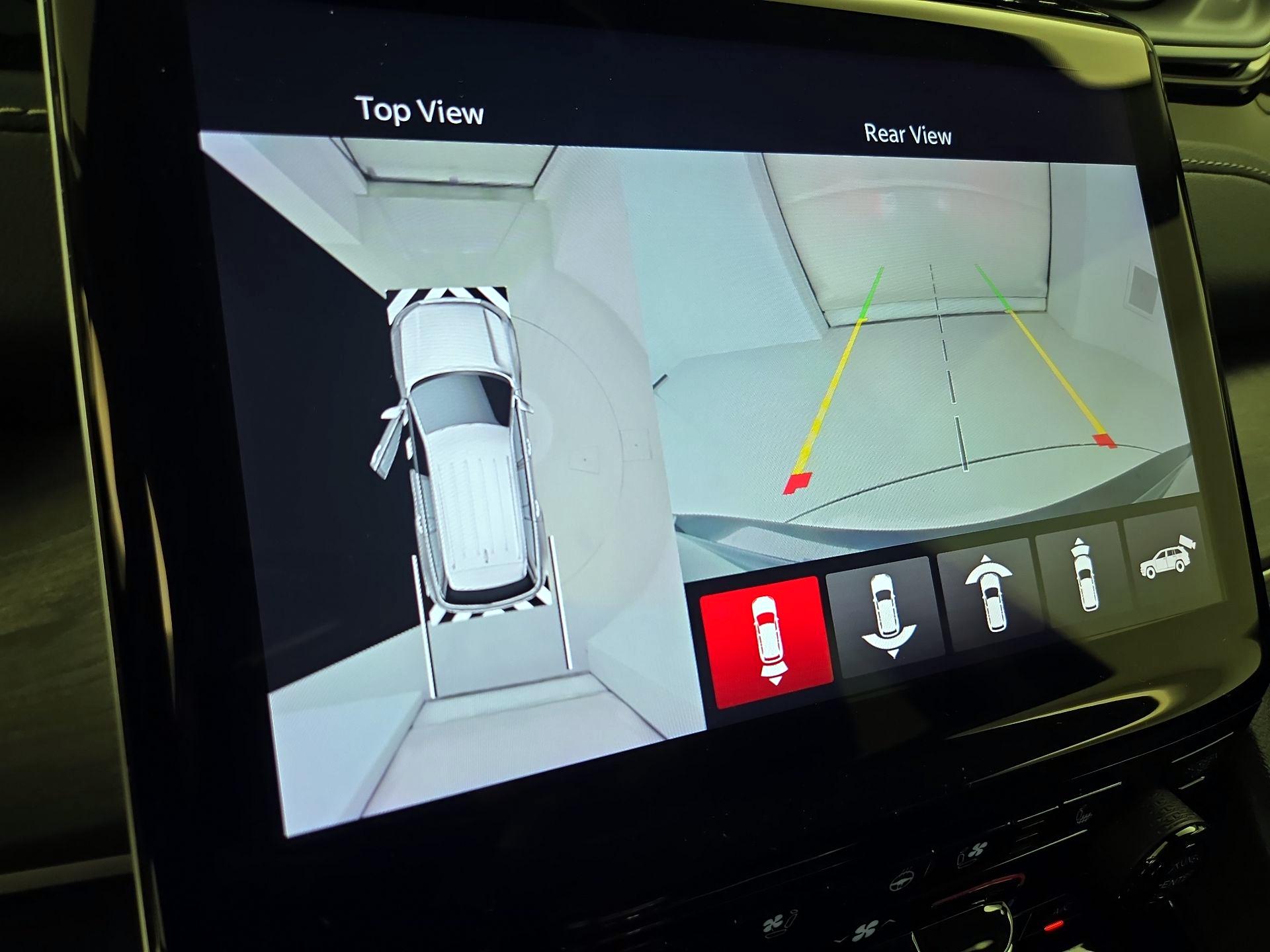 Thumbnail: 2023 Jeep Grand Cherokee - 15