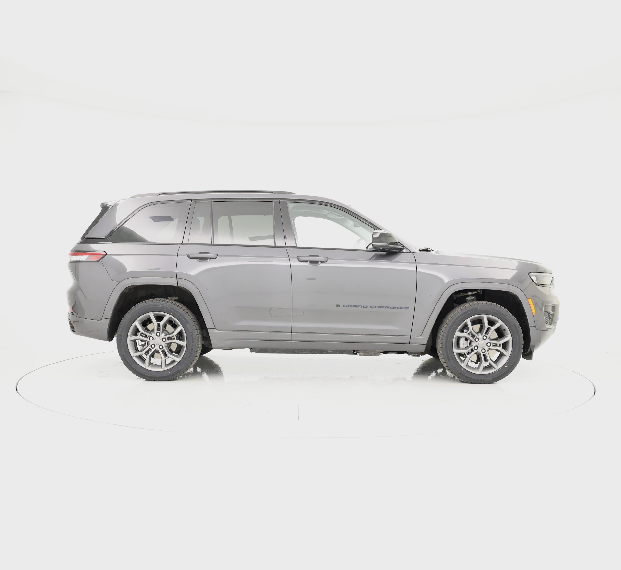 Thumbnail: 2023 Jeep Grand Cherokee - 7