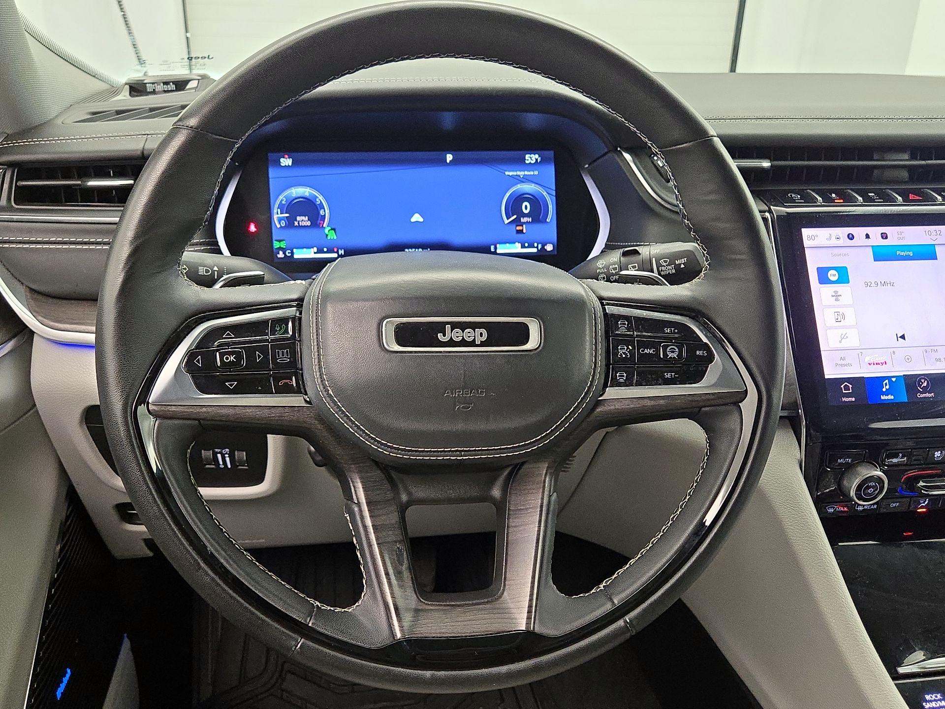 Thumbnail: 2022 Jeep Grand Cherokee - 10