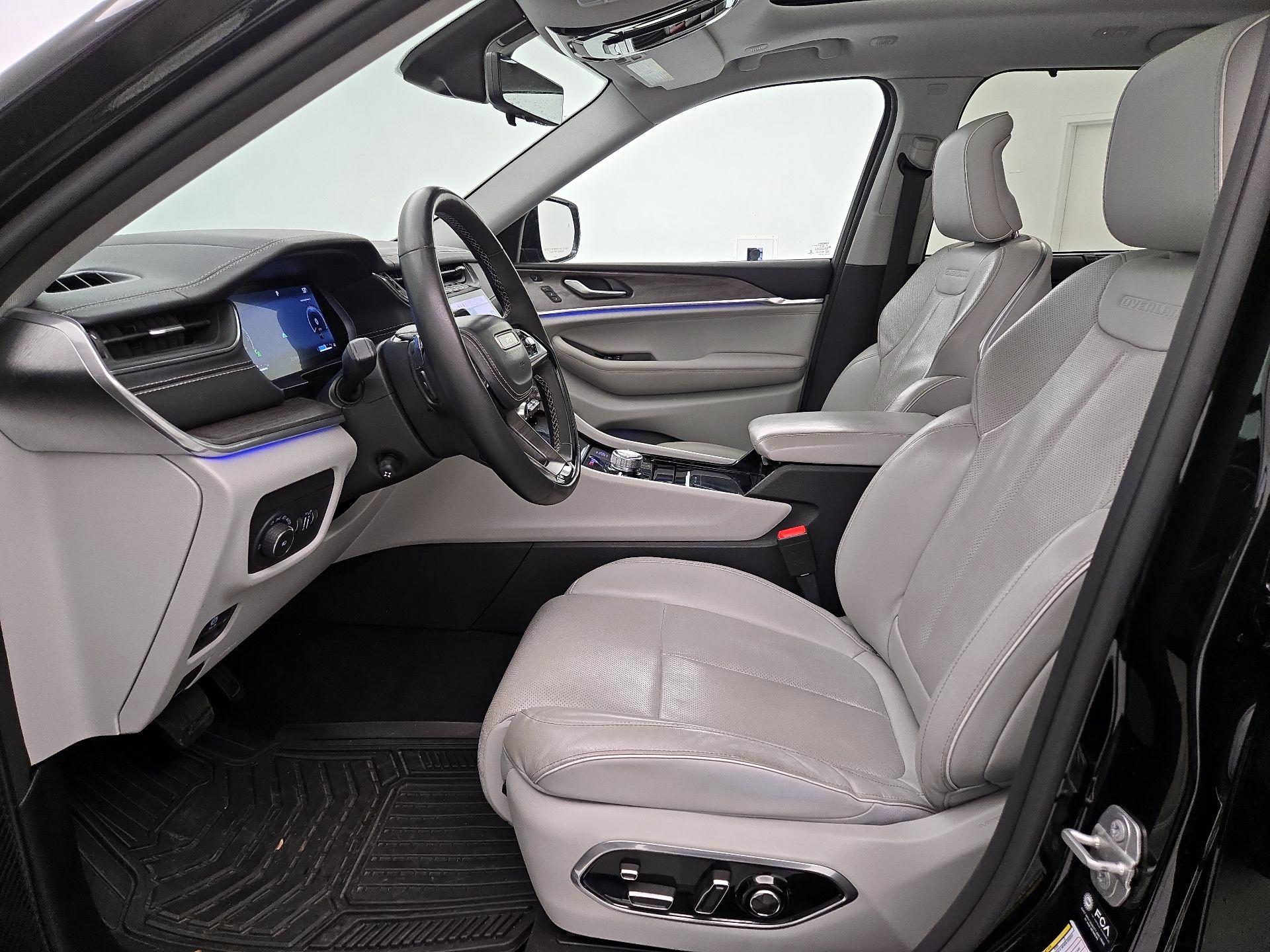 Thumbnail: 2022 Jeep Grand Cherokee - 11