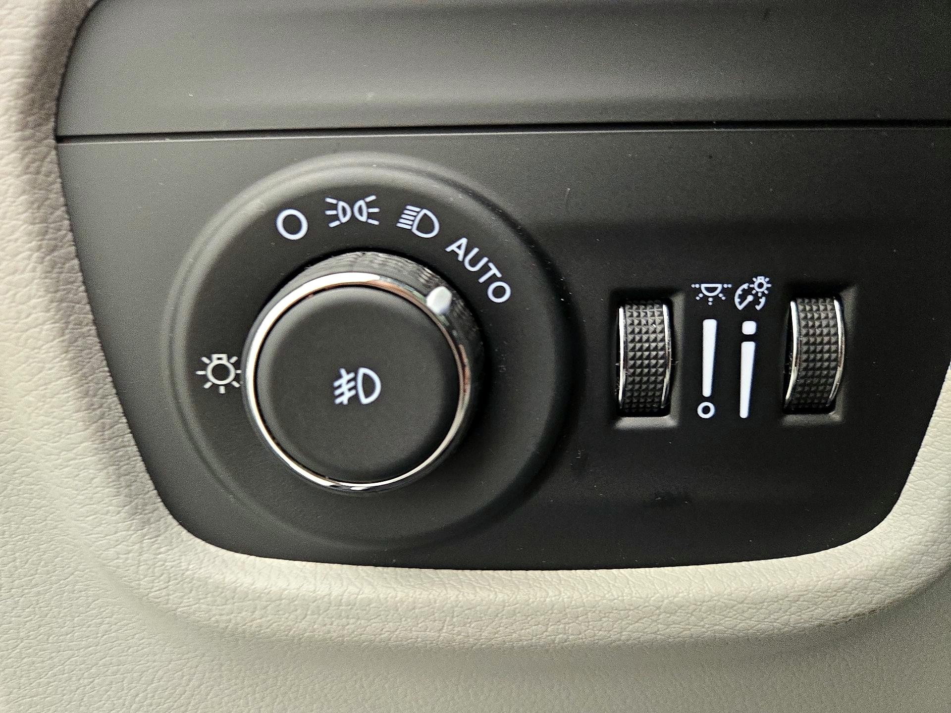 Thumbnail: 2022 Jeep Grand Cherokee - 13