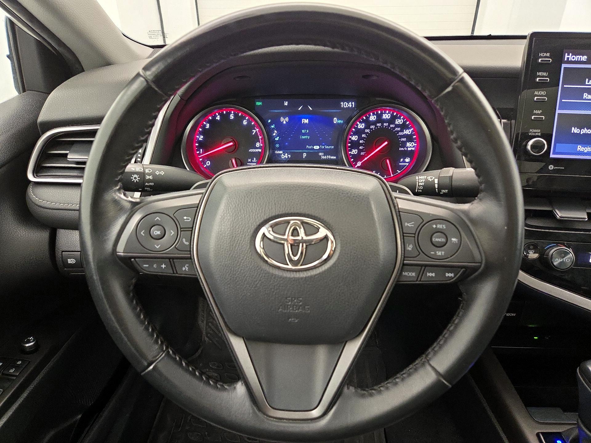Thumbnail: 2022 Toyota Camry - 10