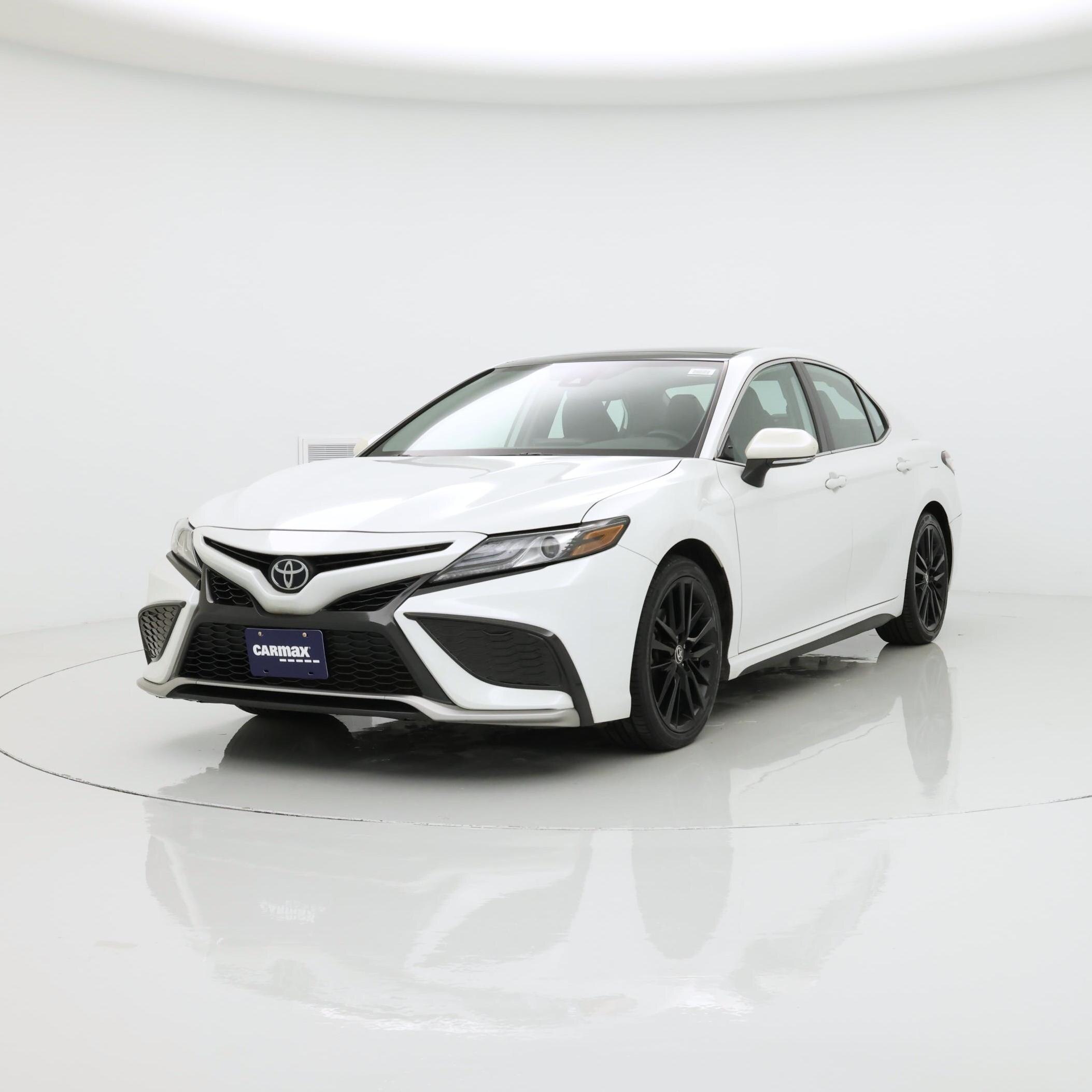 Thumbnail: 2022 Toyota Camry - 4
