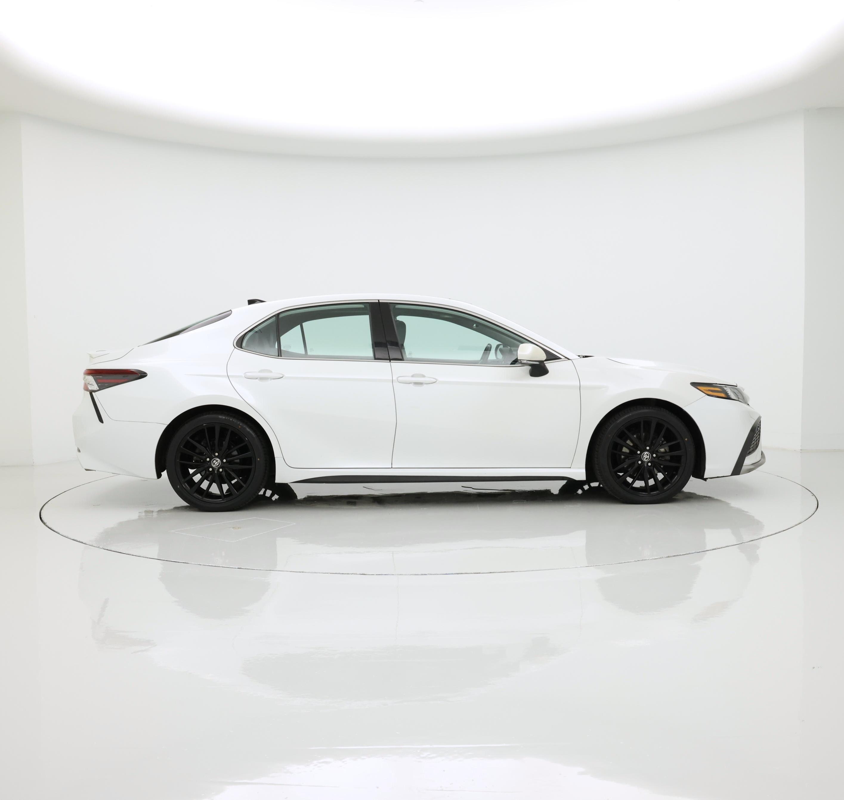 Thumbnail: 2022 Toyota Camry - 7