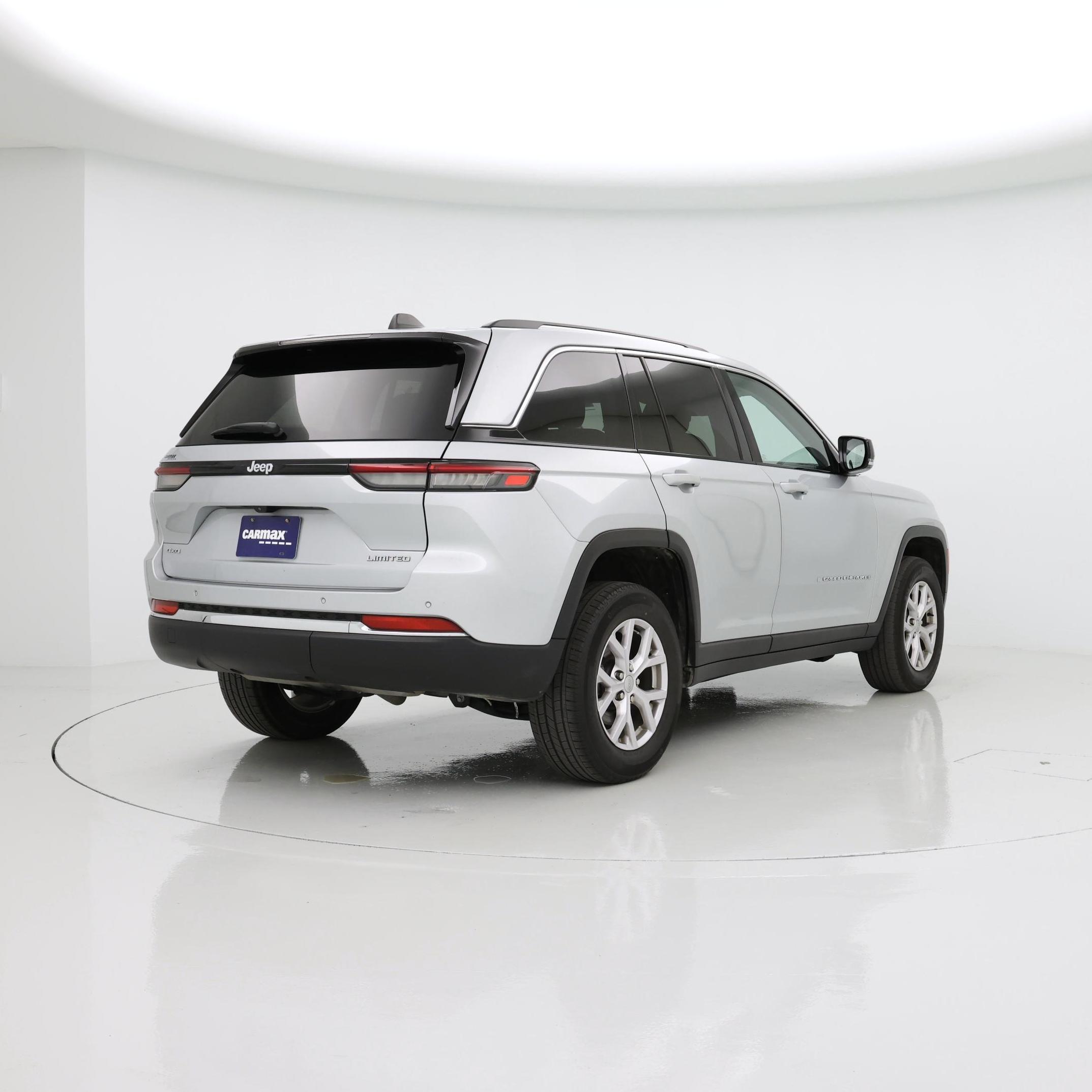 Thumbnail: 2022 Jeep Grand Cherokee - 8
