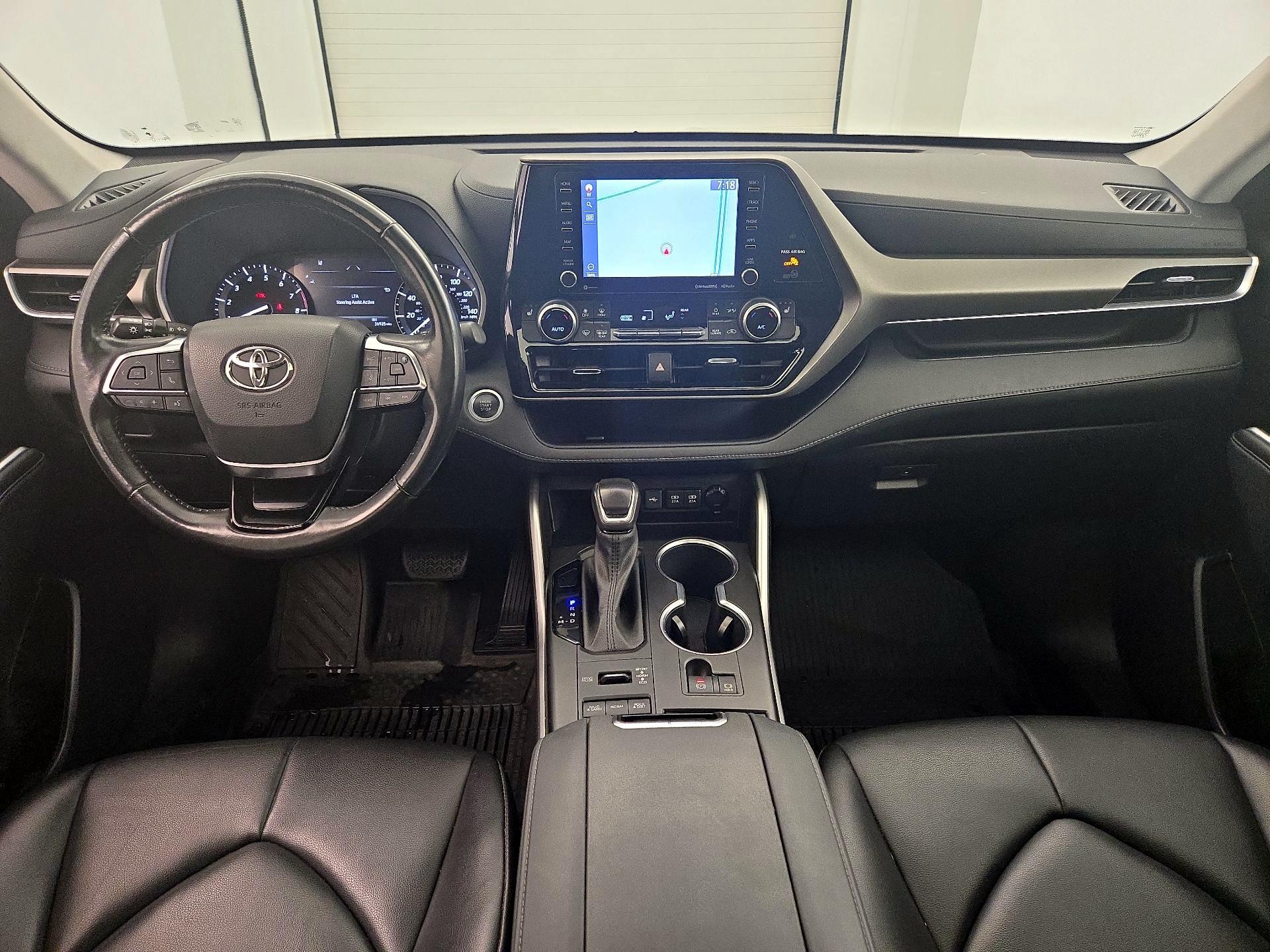 Thumbnail: 2021 Toyota Highlander - 9