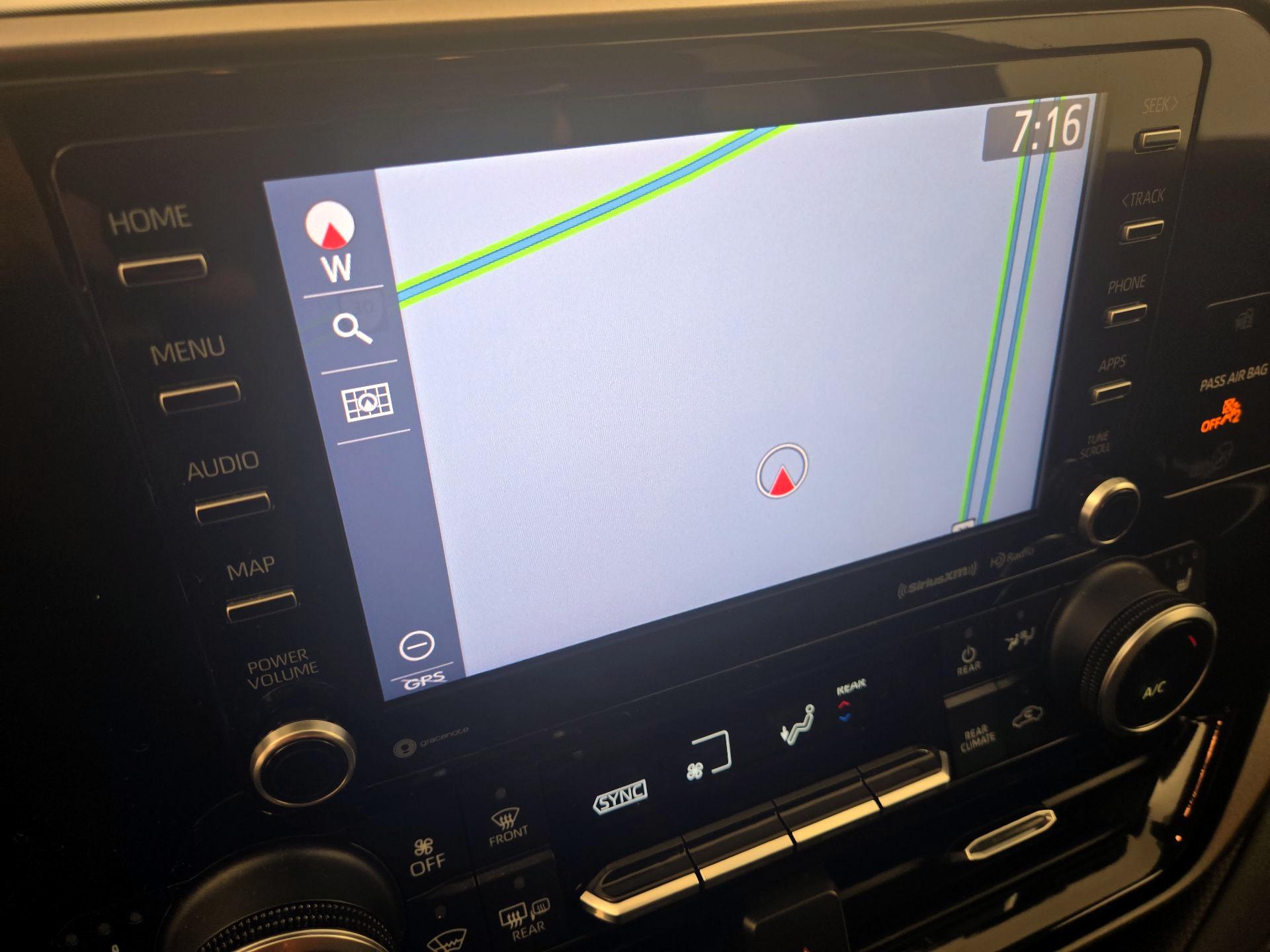 Thumbnail: 2021 Toyota Highlander - 14