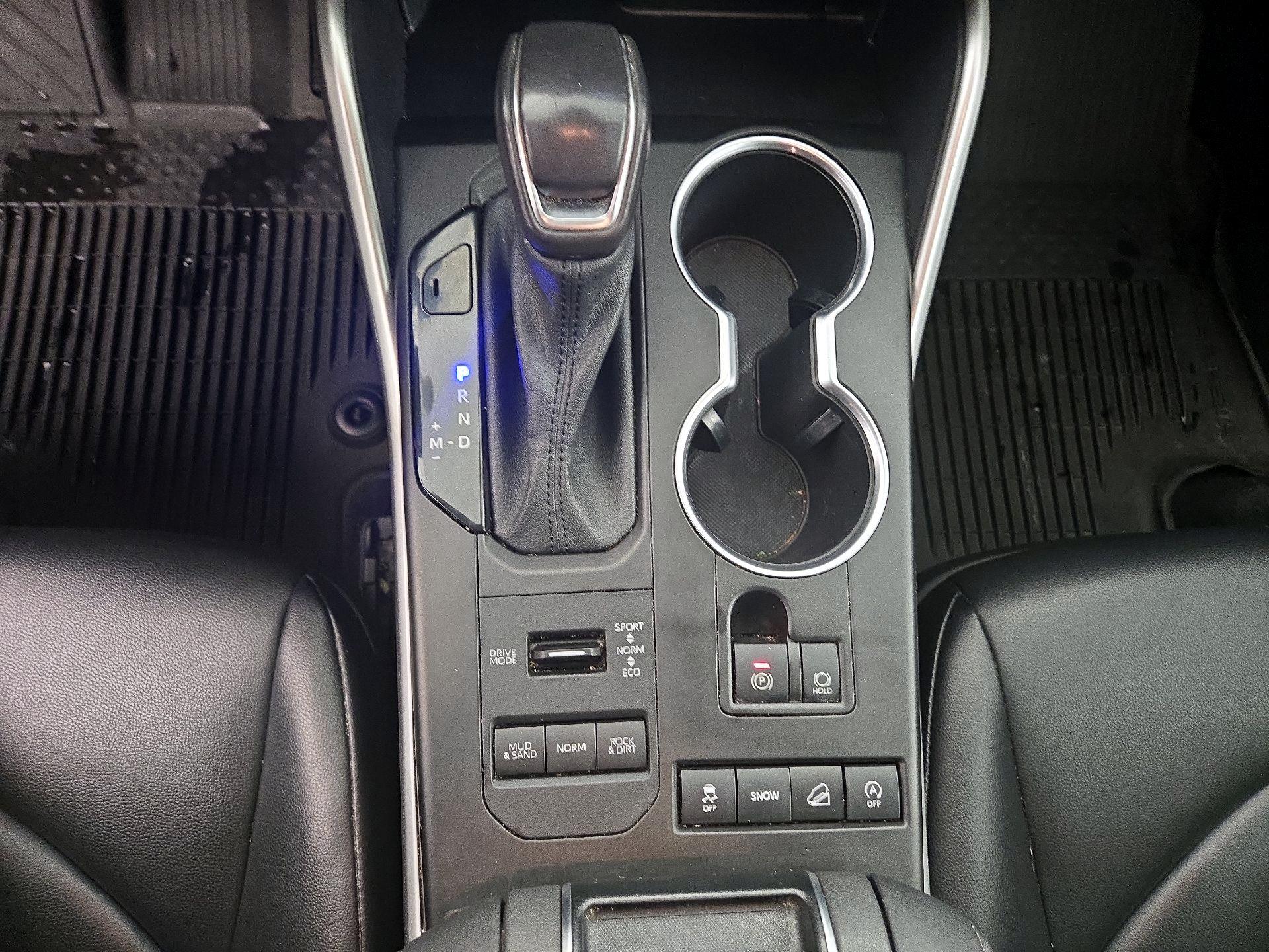 Thumbnail: 2021 Toyota Highlander - 18