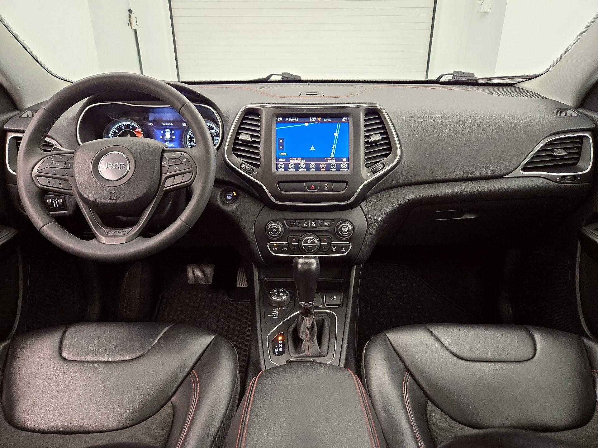 Thumbnail: 2022 Jeep Cherokee - 9