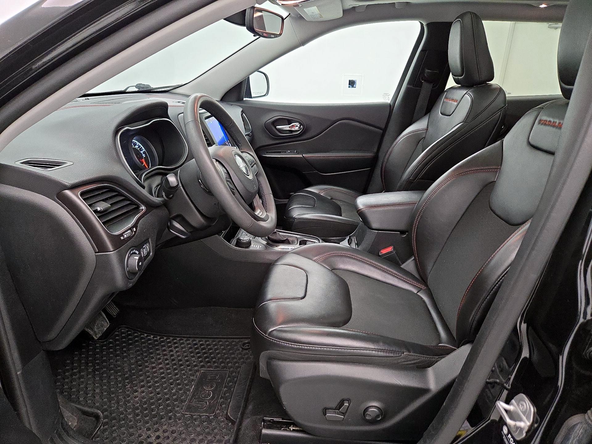 Thumbnail: 2022 Jeep Cherokee - 11