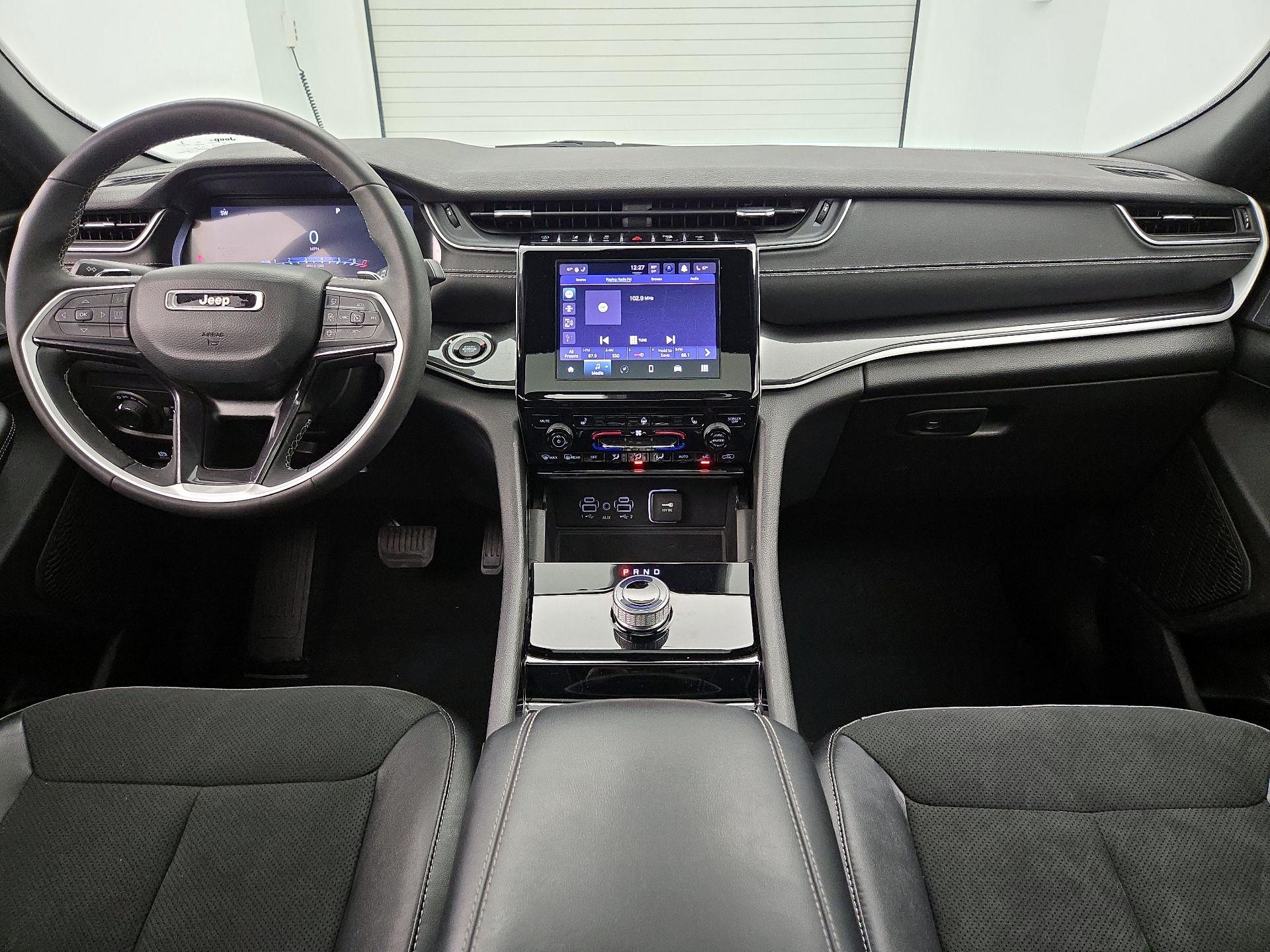 Thumbnail: 2023 Jeep Grand Cherokee - 9