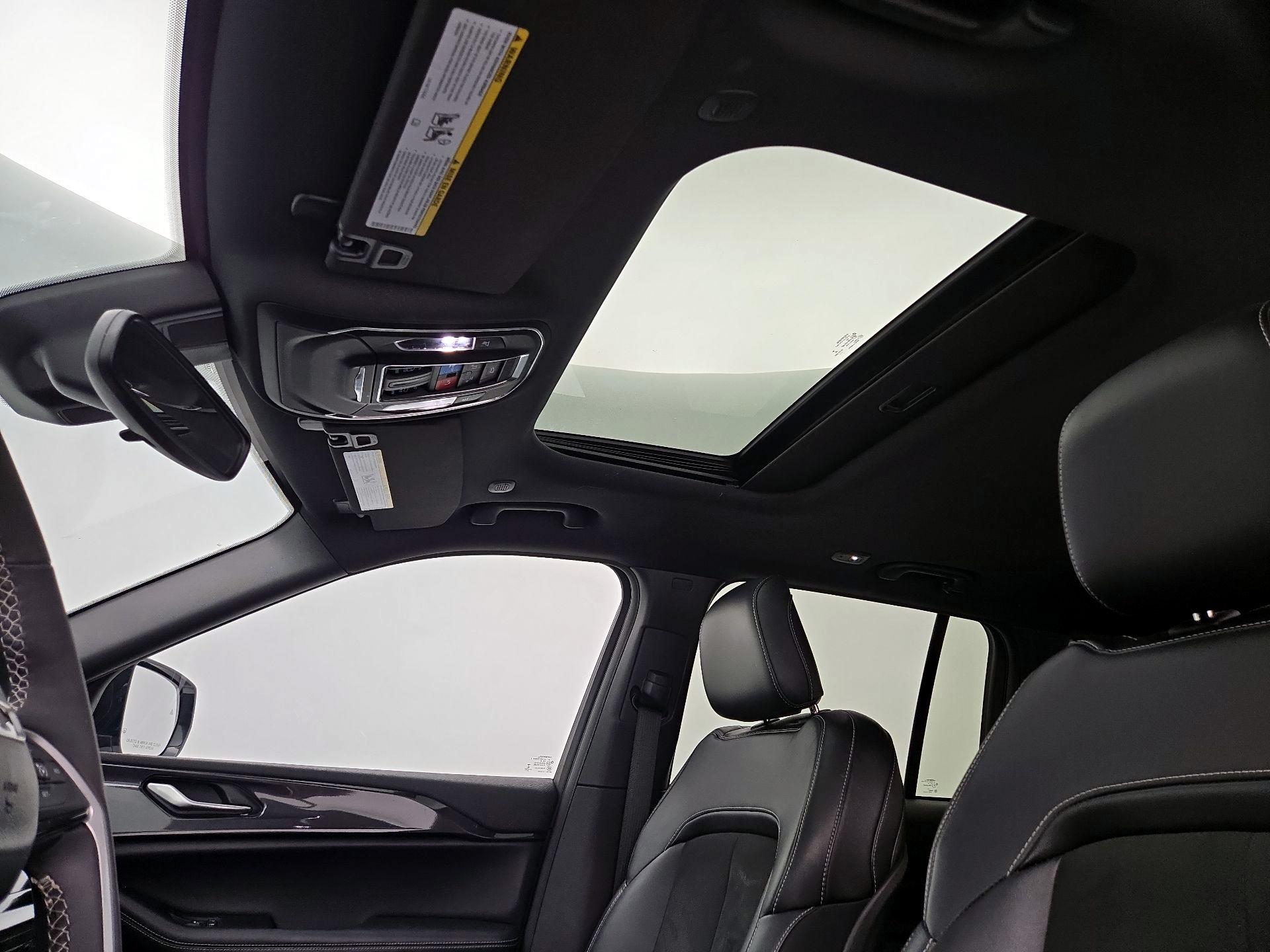 Thumbnail: 2023 Jeep Grand Cherokee - 19