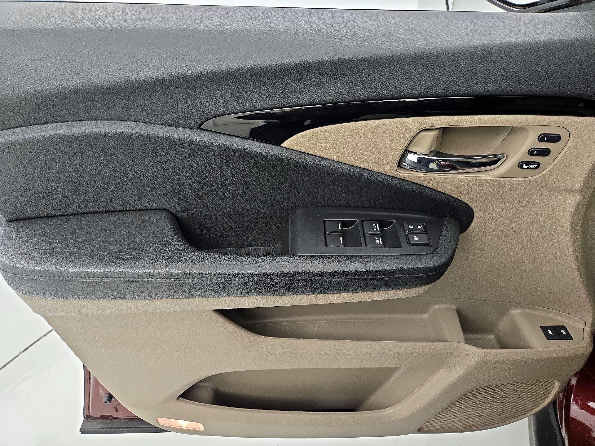 Thumbnail: 2022 Honda Pilot - 12