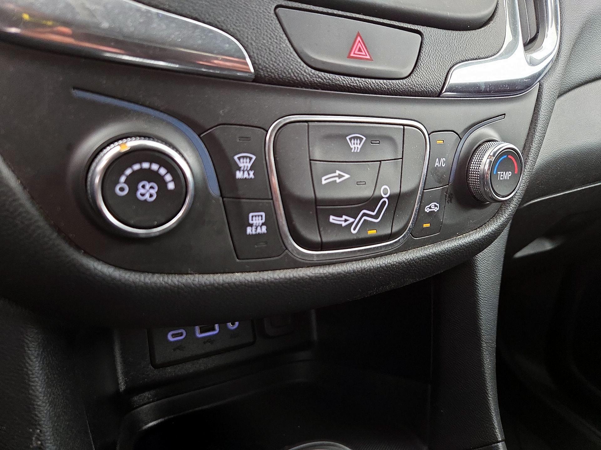 Thumbnail: 2020 Chevrolet Equinox - 16