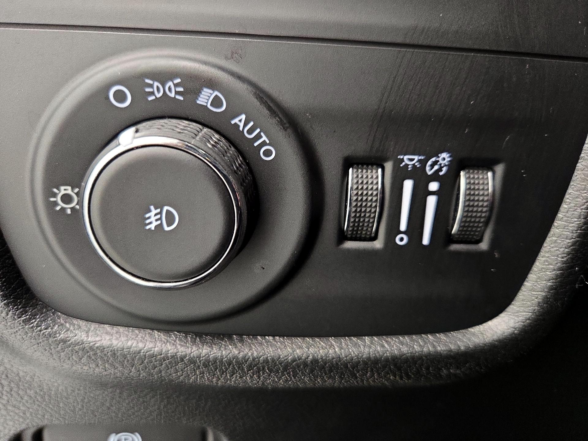 Thumbnail: 2023 Jeep Grand Cherokee L - 13