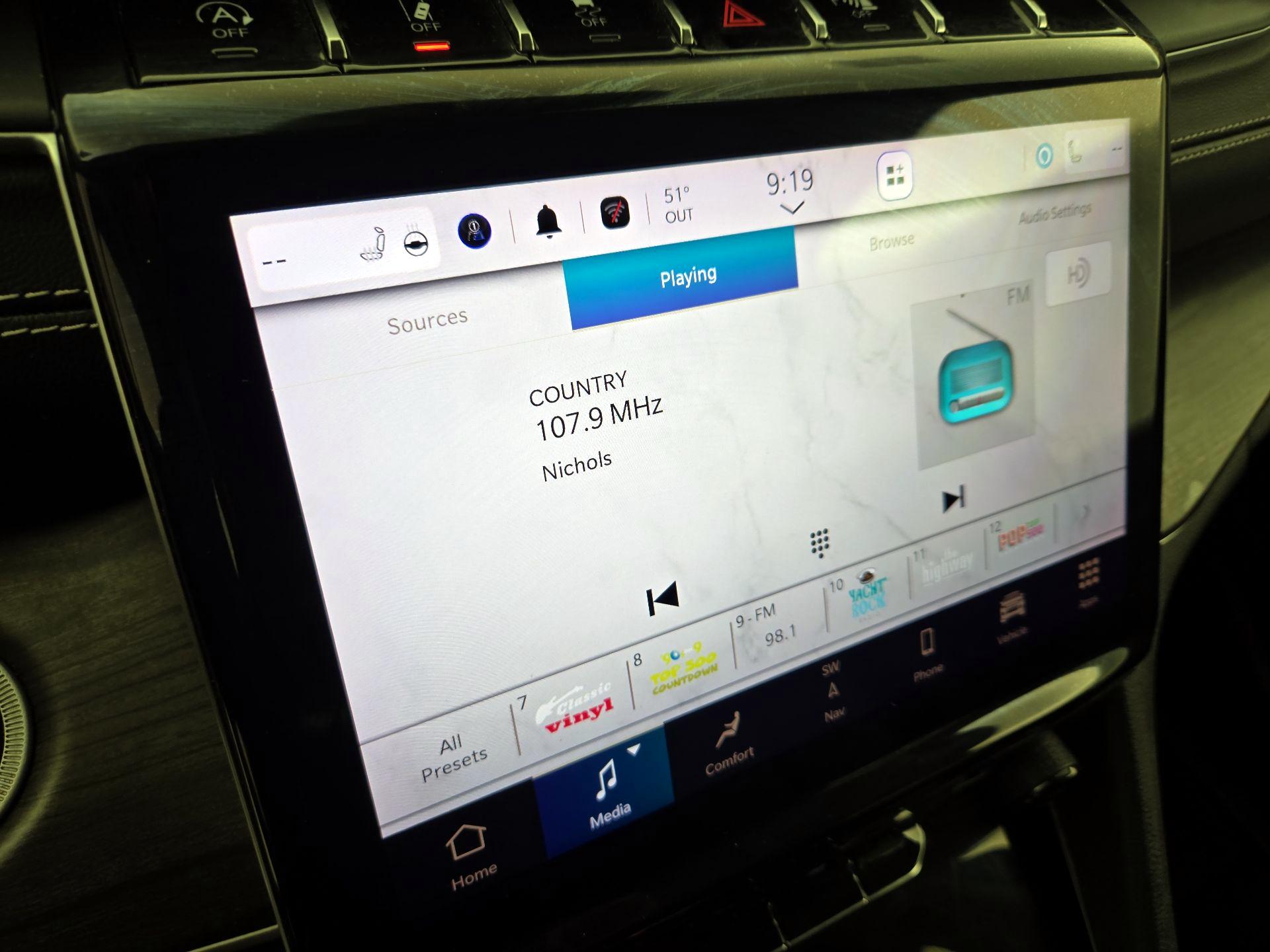 Thumbnail: 2023 Jeep Grand Cherokee L - 16