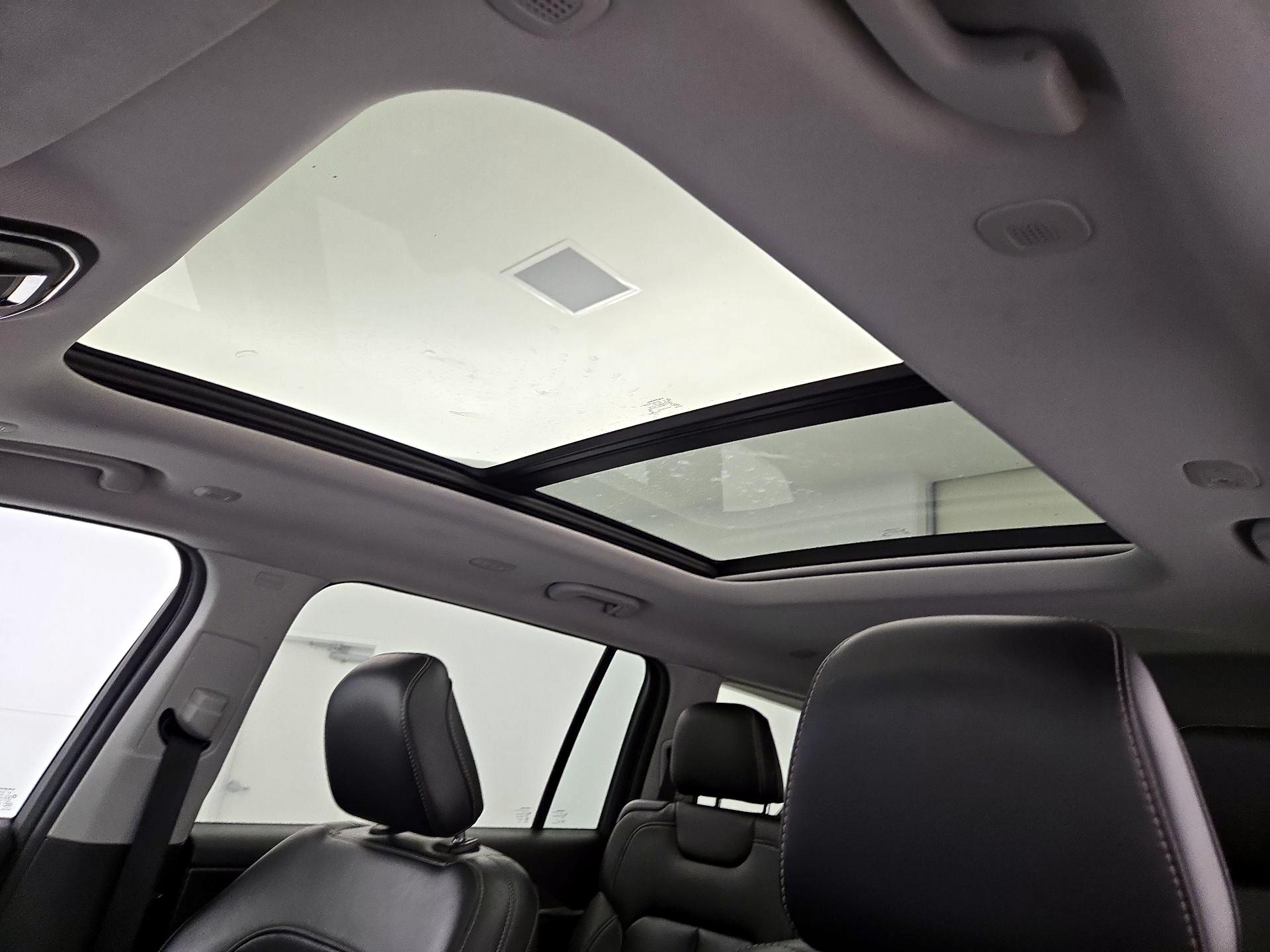 Thumbnail: 2023 Jeep Grand Cherokee L - 20