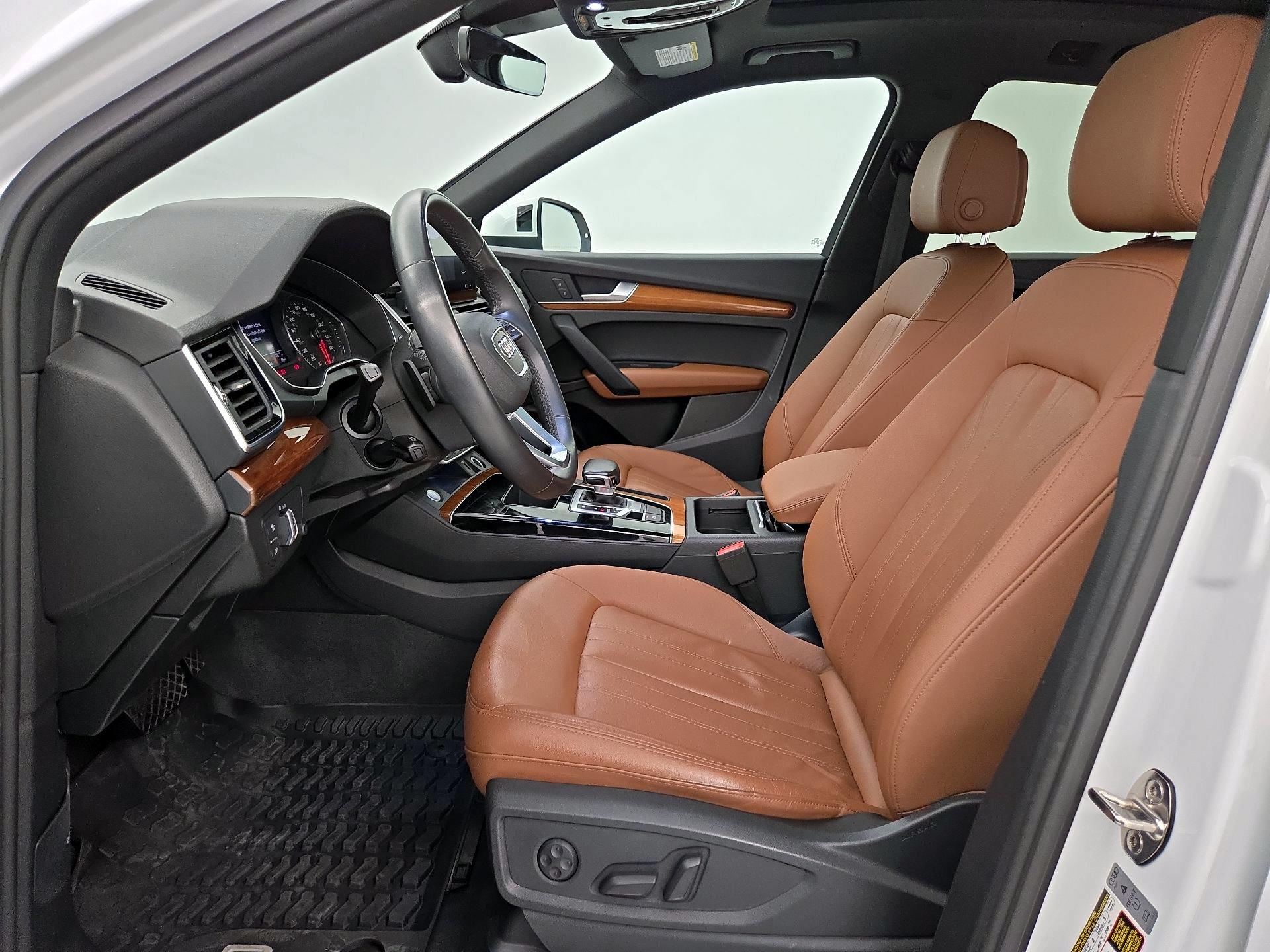 Thumbnail: 2022 Audi Q5 - 11