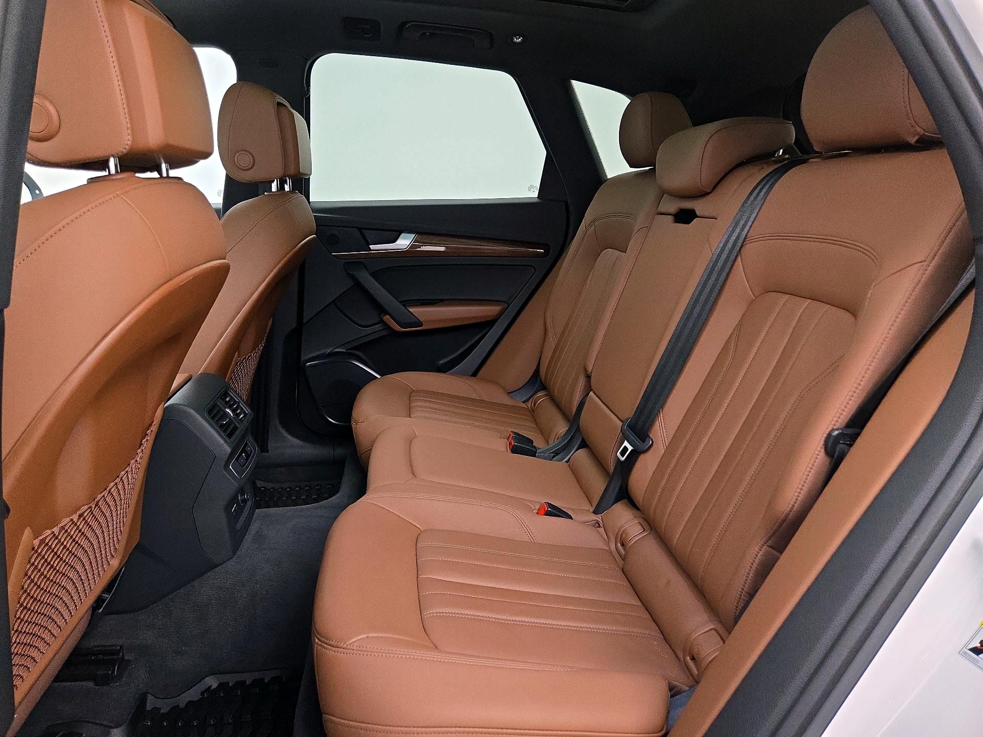 Thumbnail: 2022 Audi Q5 - 20
