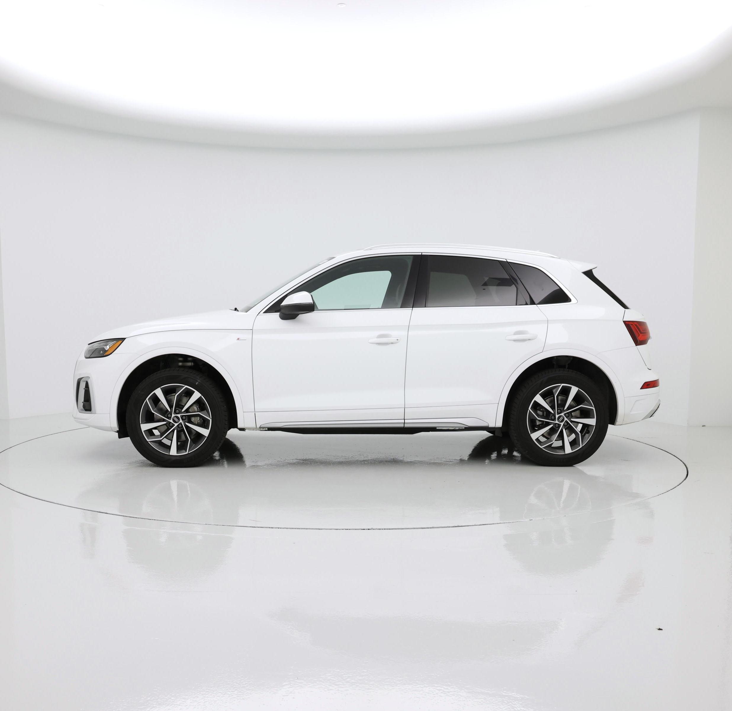 Thumbnail: 2022 Audi Q5 - 3